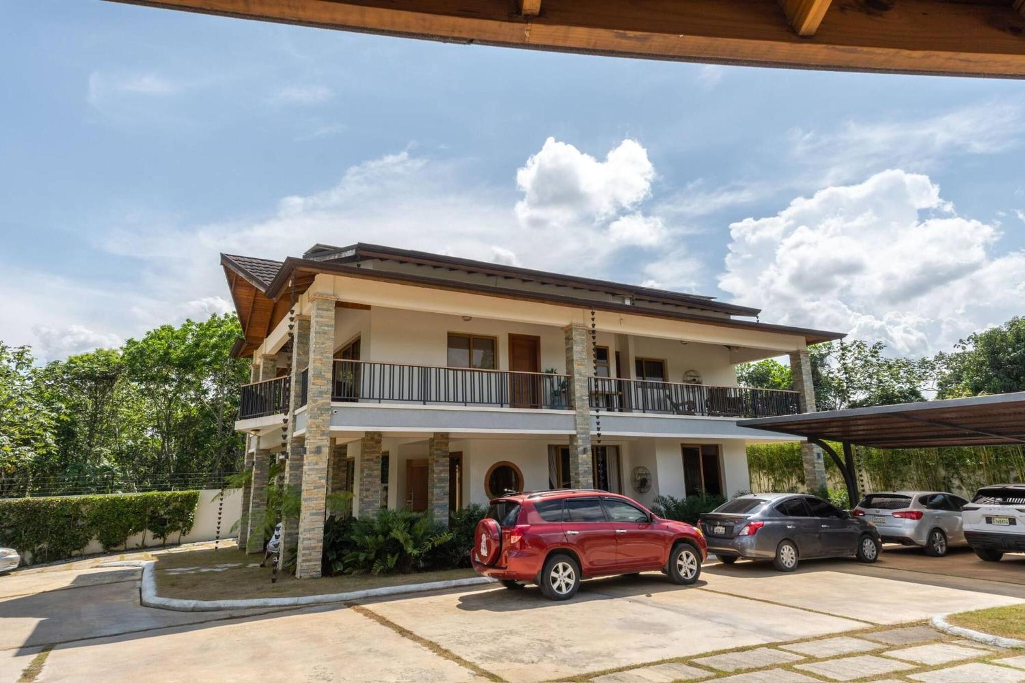 La Vega Villa with Private Pool and BBQ