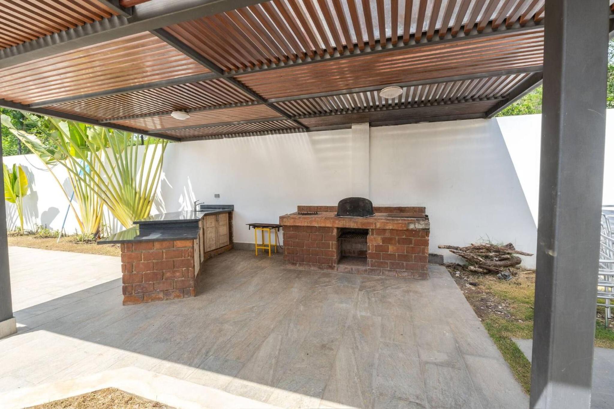 La Vega Villa with Private Pool and BBQ