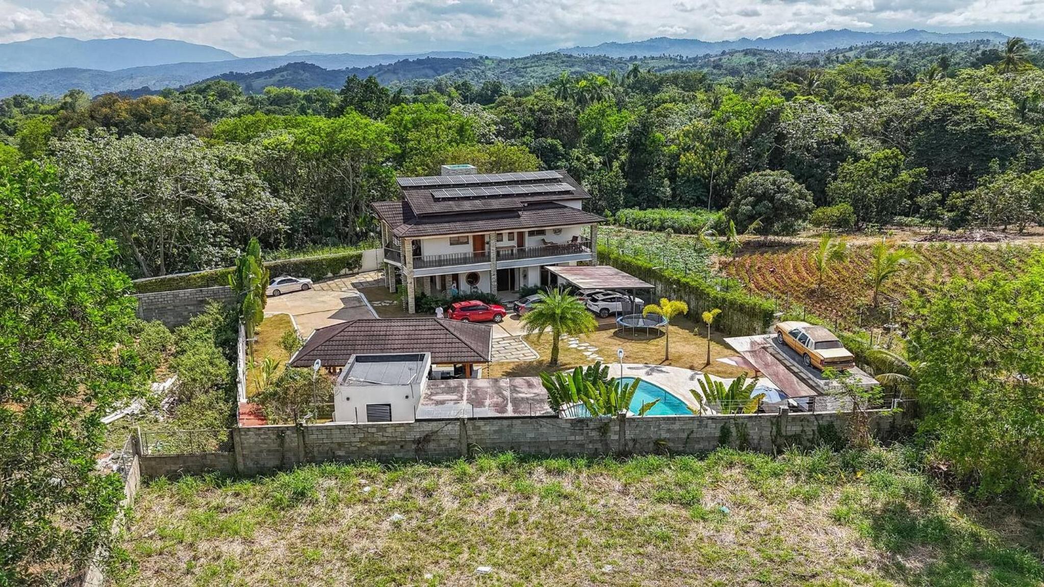 La Vega Villa with Private Pool and BBQ