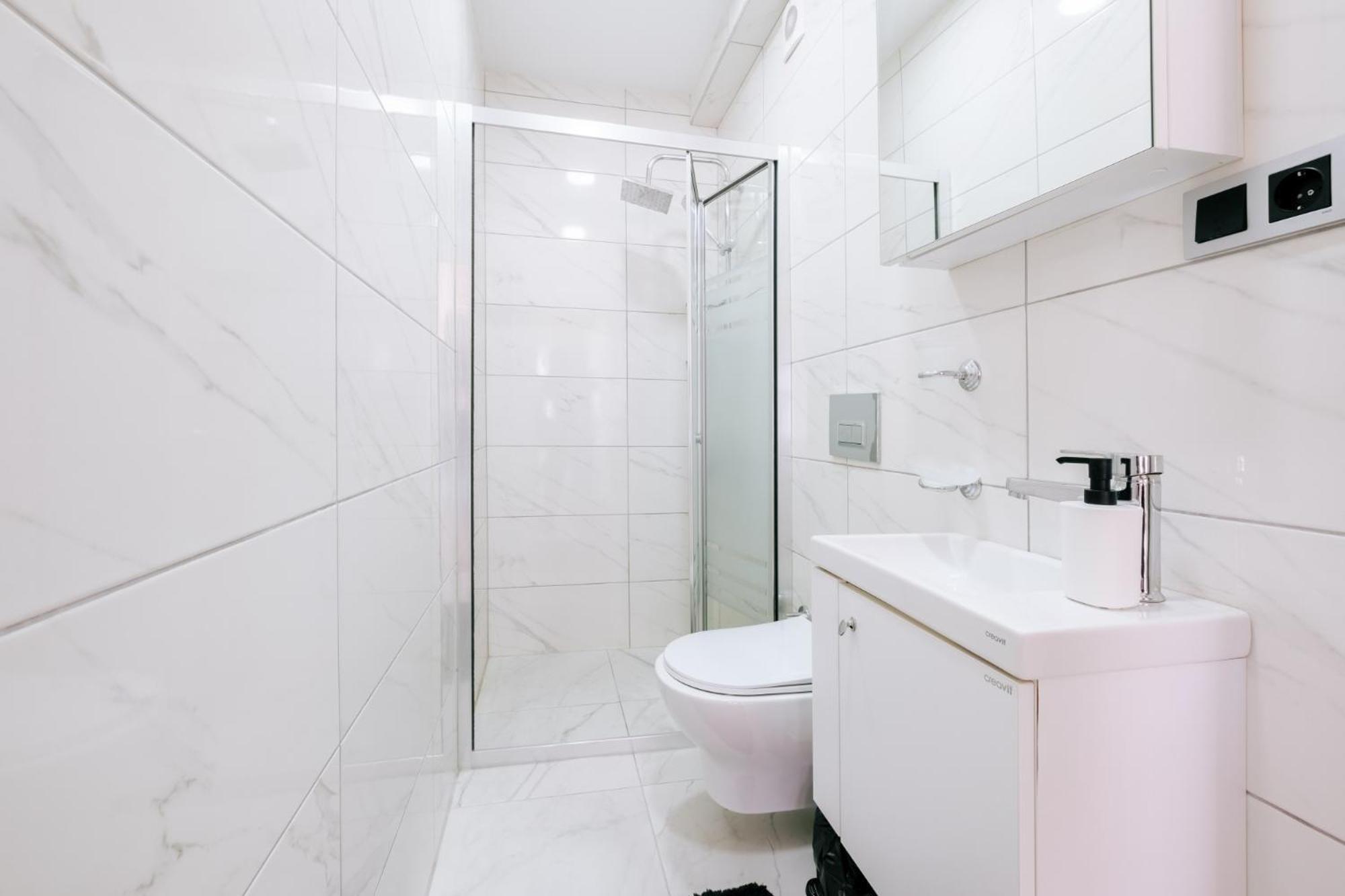 Luxury Flat Next to Galata and Metro w City View