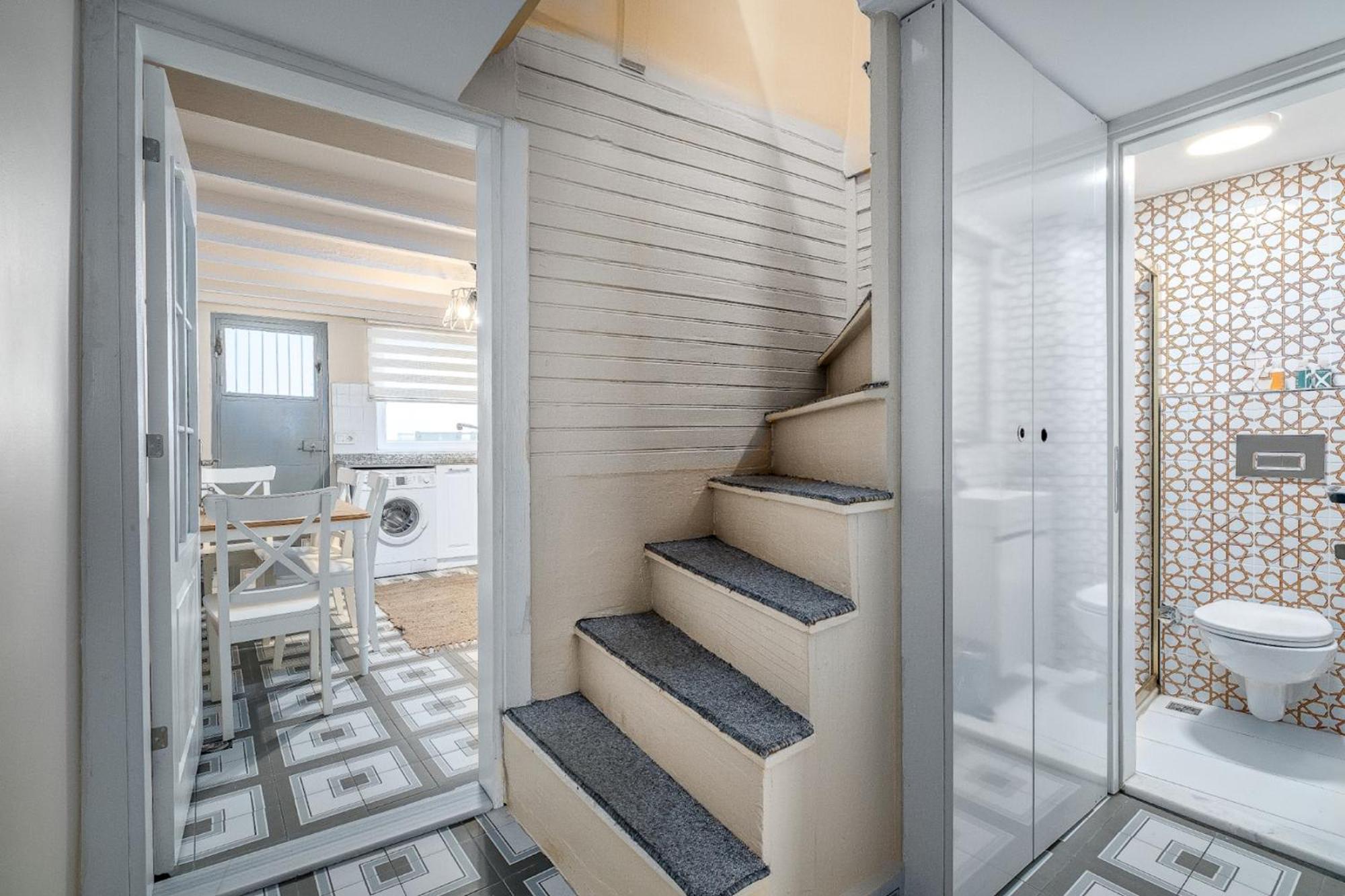 Cozy Home with Cozy Garden in Ortakoy