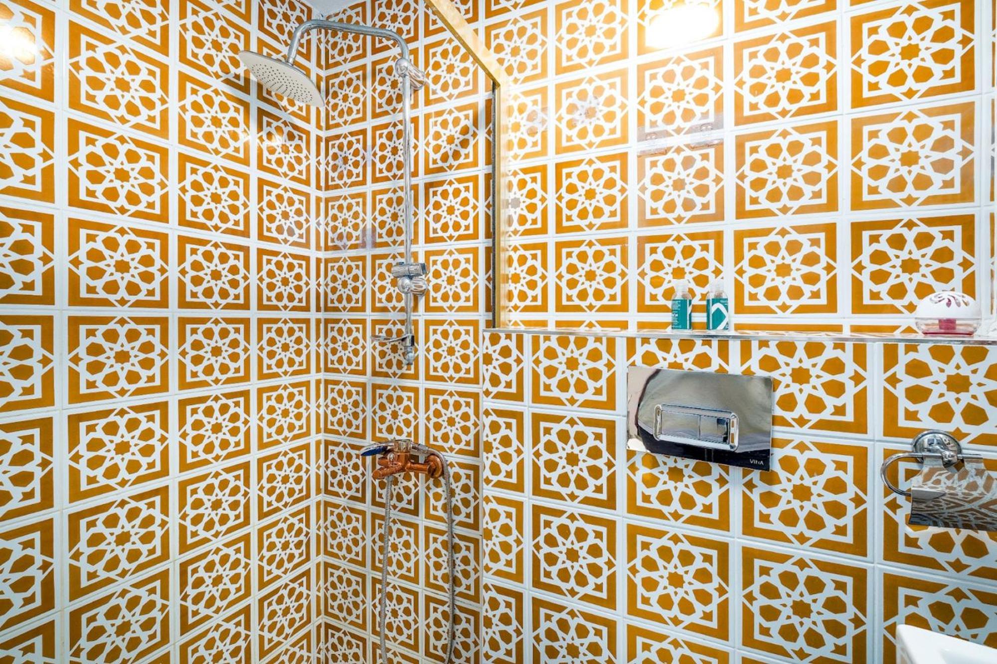 Cozy Home with Cozy Garden in Ortakoy