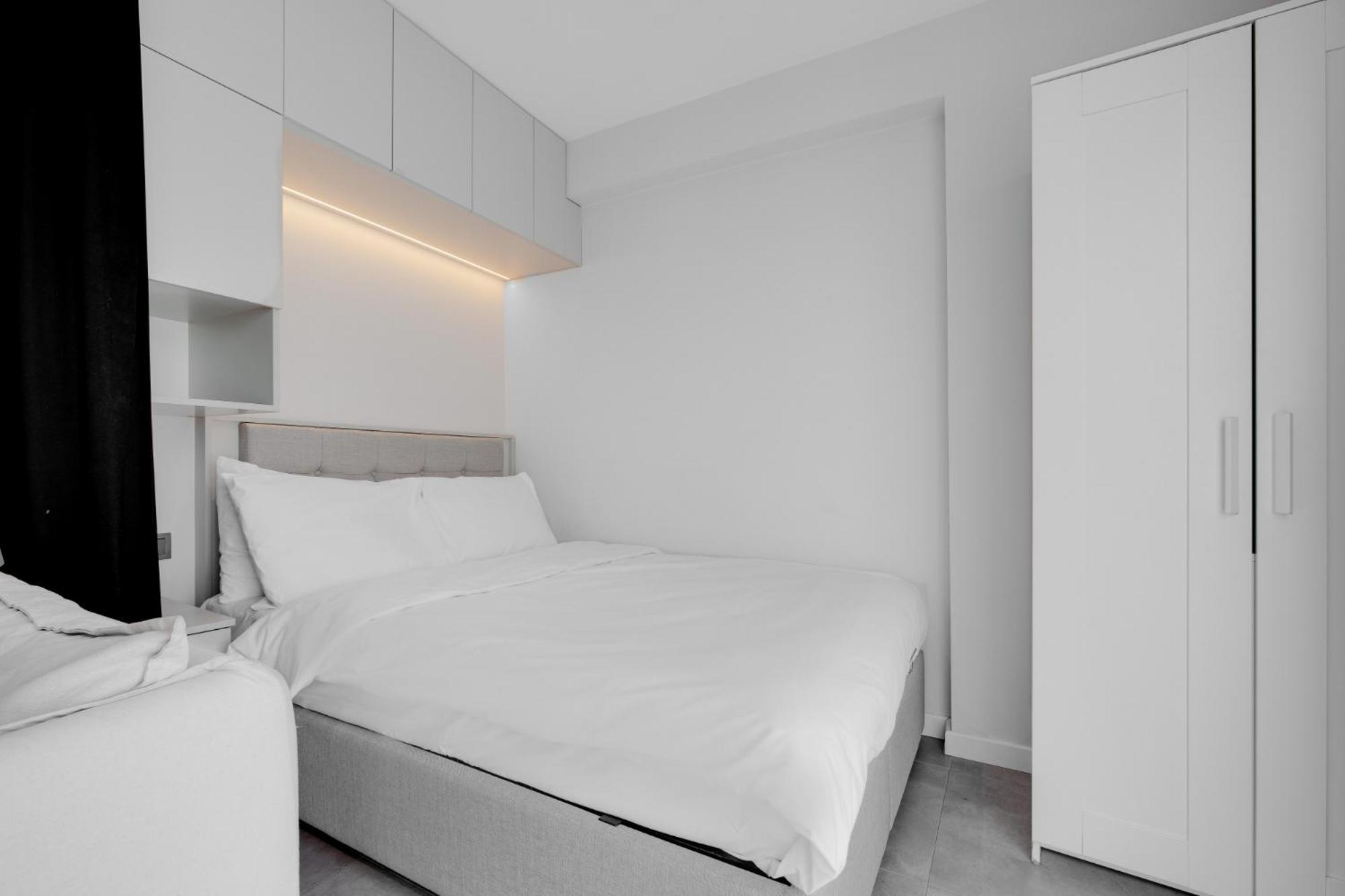 Newly Constructed in Kadikoy Quake-Resistant-AC