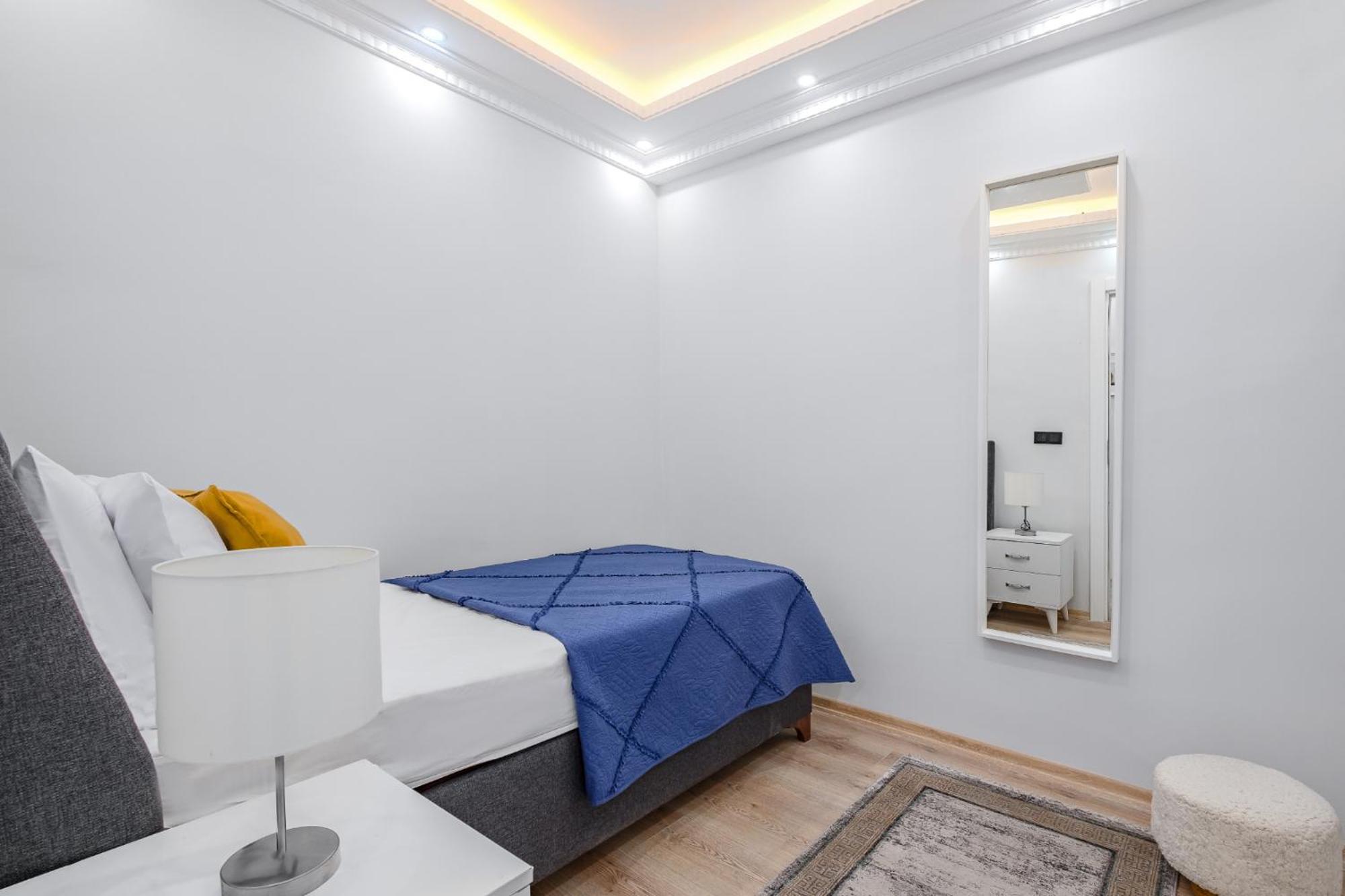 Modern Şişli Flat – High-Speed Wi-Fi Elevator