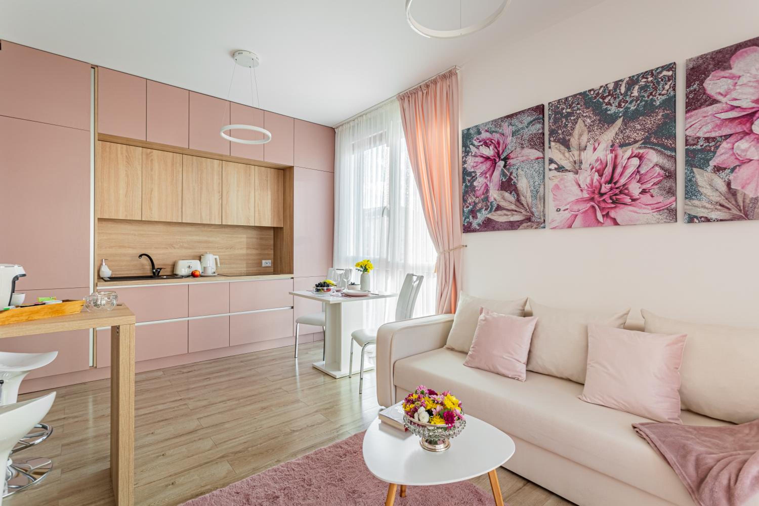 ARI Pastel Apartment - Elegant & Charming Retreat