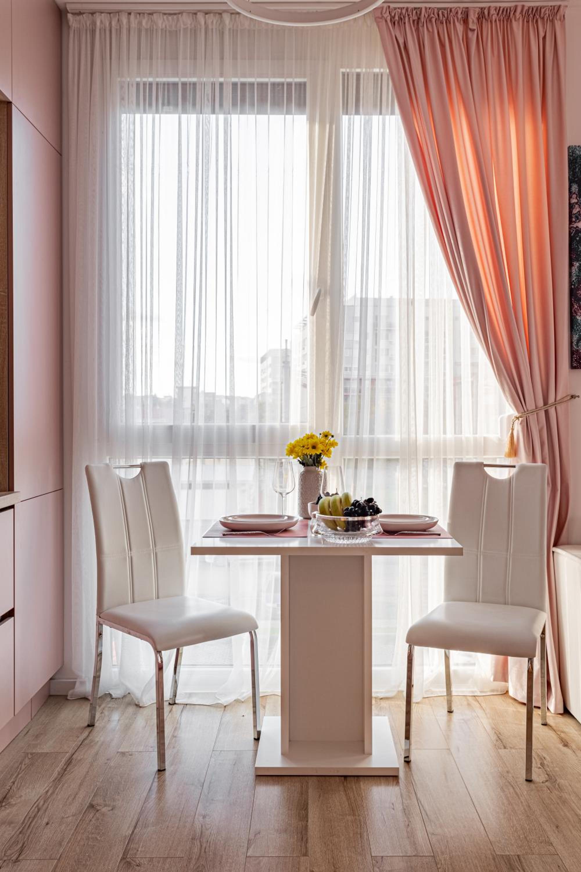 ARI Pastel Apartment - Elegant & Charming Retreat