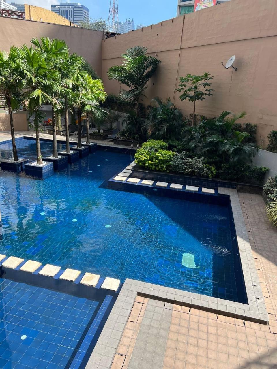 Singapore Theme Sunshine 100 Tower 3 Pioneer Free Pool Gym Internet Netflix