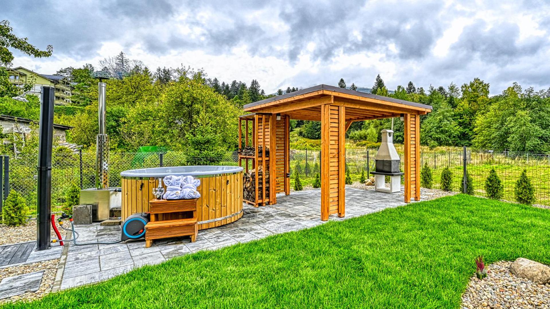 Apartament Superior z prywatną balią i ogrodem - Belle View & SPA - by Royal Aparts