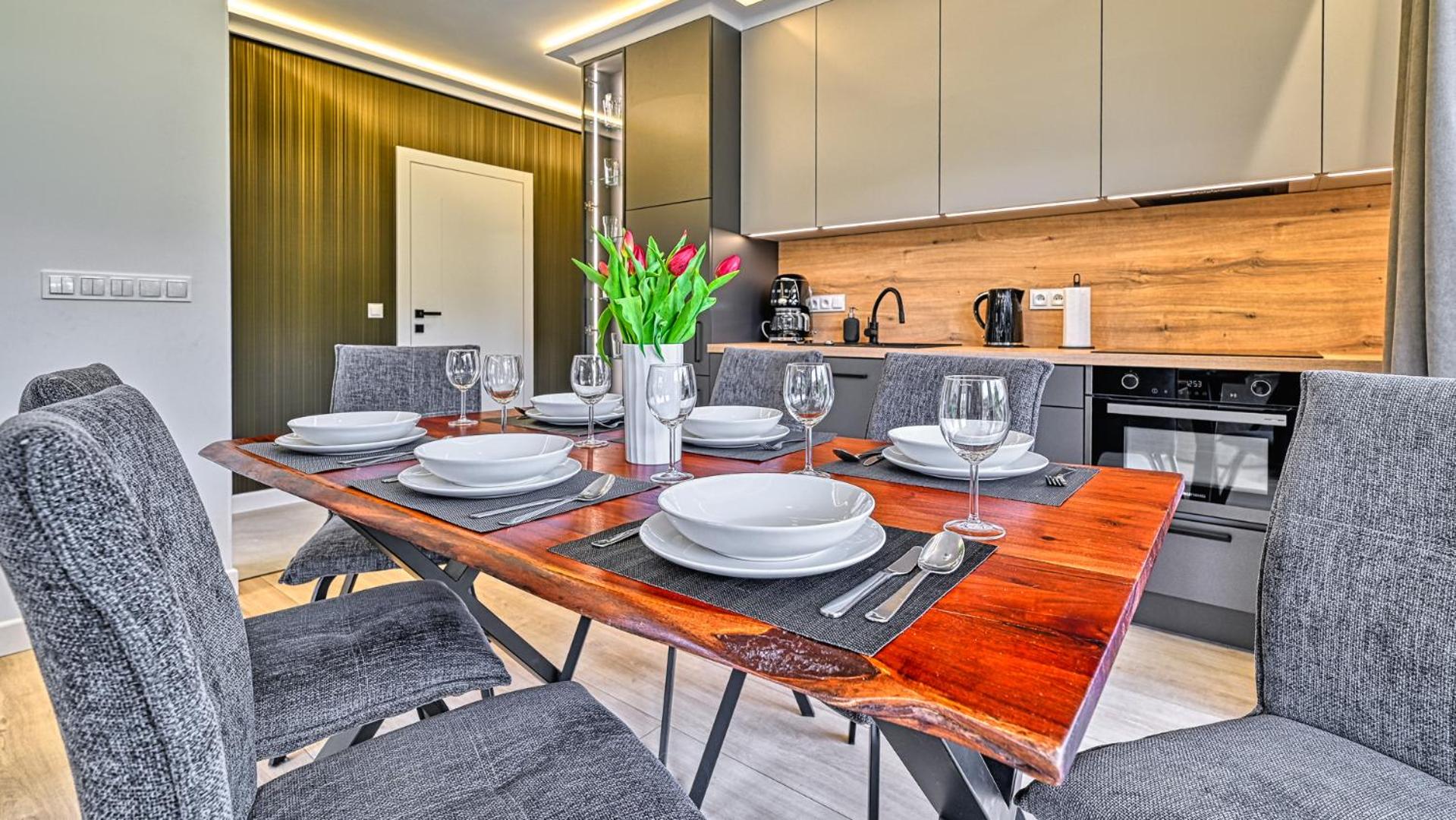 Apartament Superior z prywatną balią i ogrodem - Belle View & SPA - by Royal Aparts