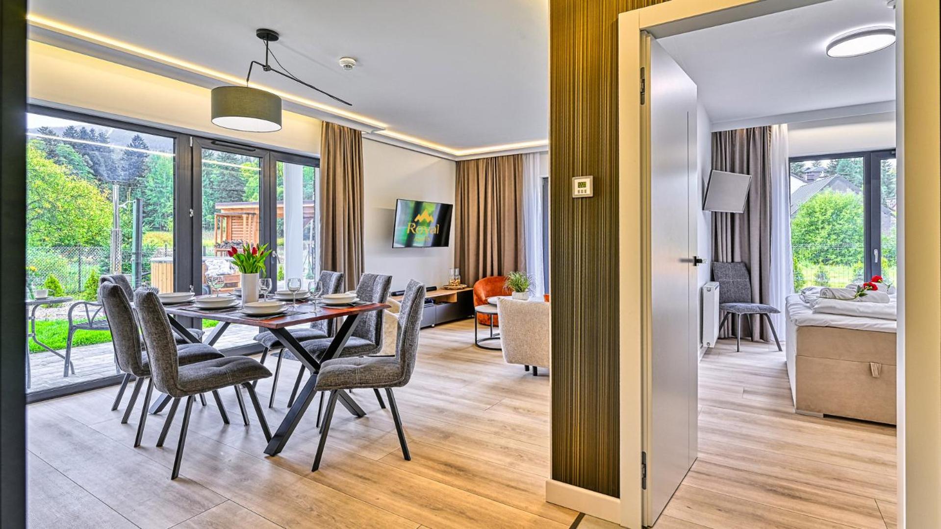 Apartament Superior z prywatną balią i ogrodem - Belle View & SPA - by Royal Aparts