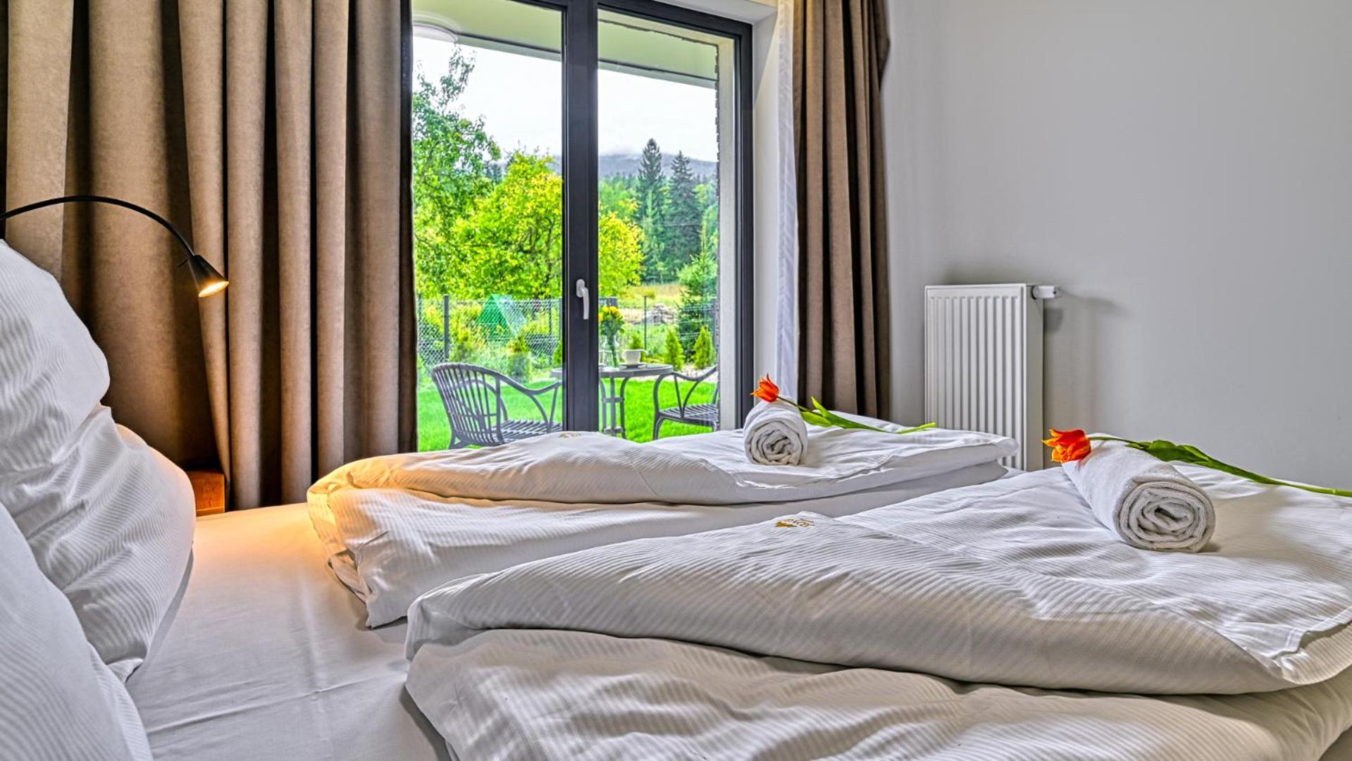 Apartament Superior z prywatną balią i ogrodem - Belle View & SPA - by Royal Aparts