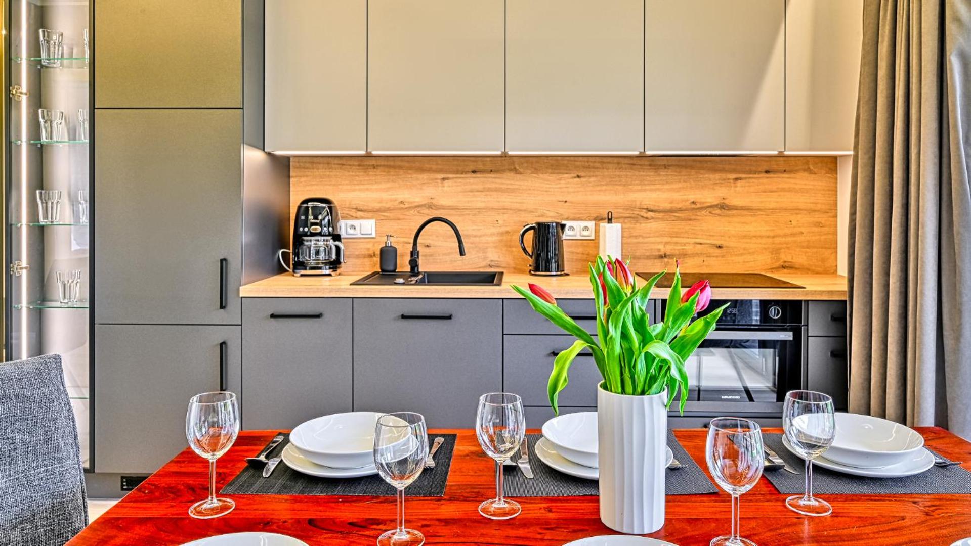 Apartament Superior z prywatną balią i ogrodem - Belle View & SPA - by Royal Aparts
