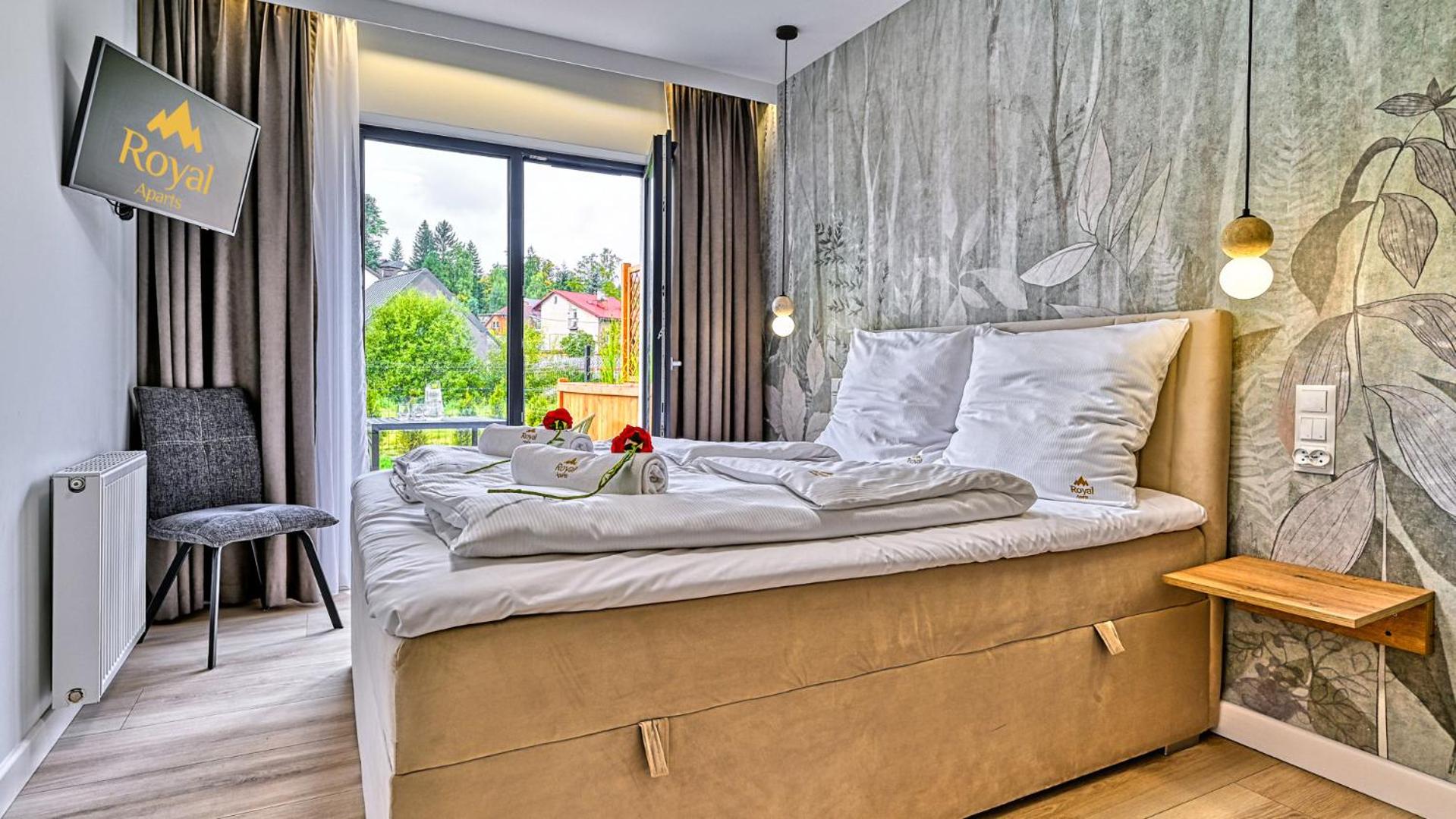 Apartament Superior z prywatną balią i ogrodem - Belle View & SPA - by Royal Aparts