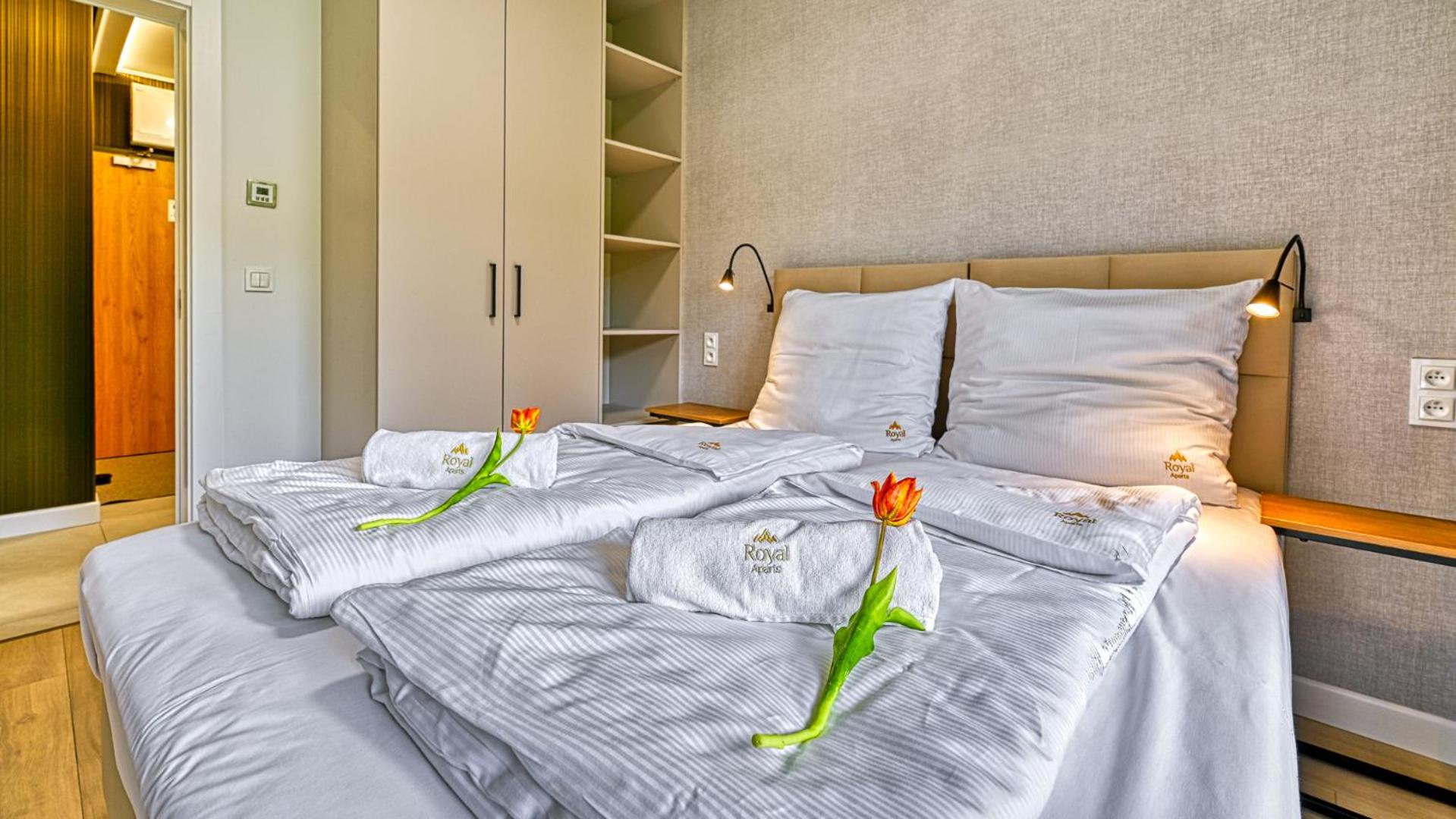 Apartament Superior z prywatną balią i ogrodem - Belle View & SPA - by Royal Aparts