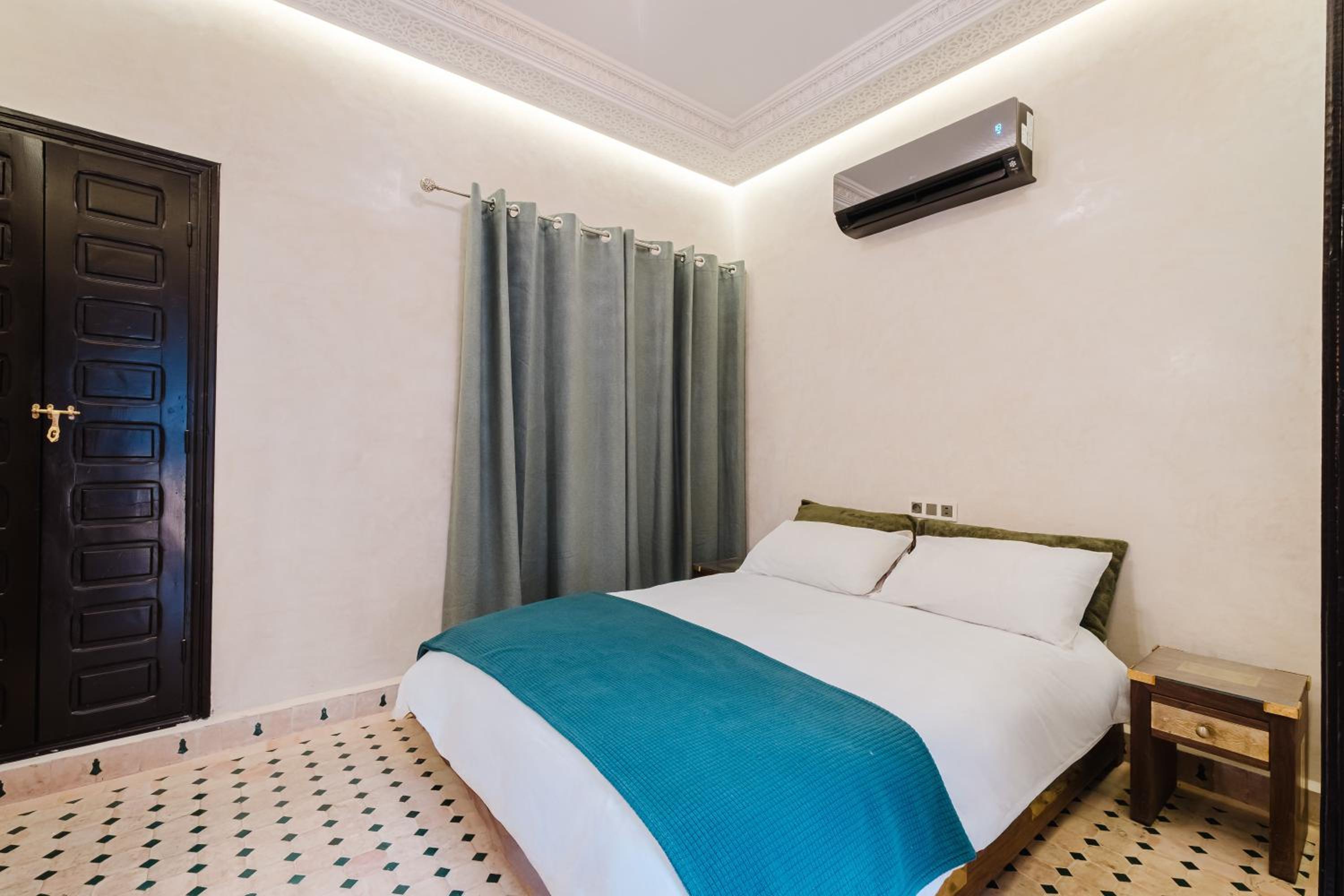 Riad Emeraude Cozy Riad with Shared Pool 4 Room