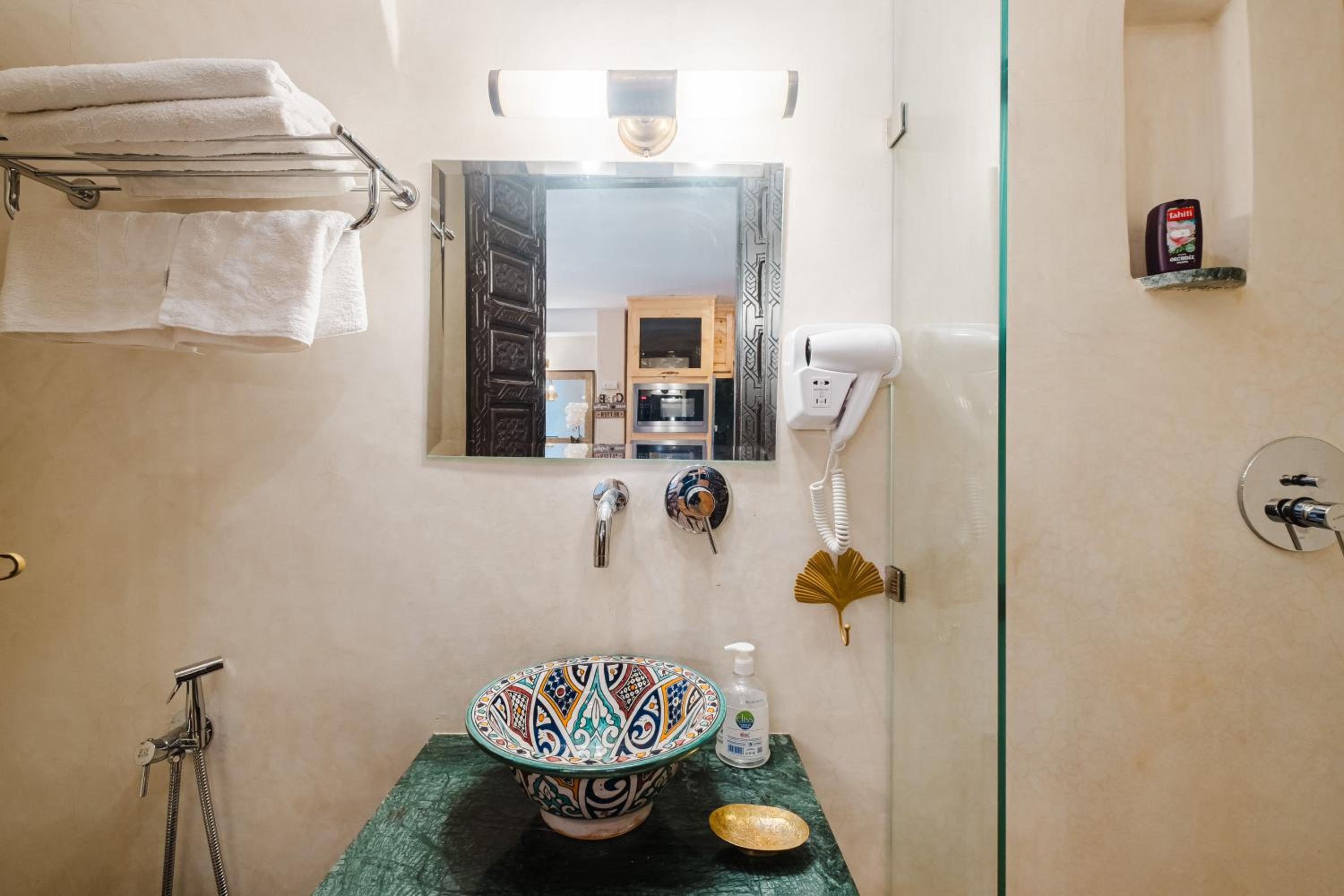 Riad Emeraude Cozy Riad with Shared Pool 4 Room