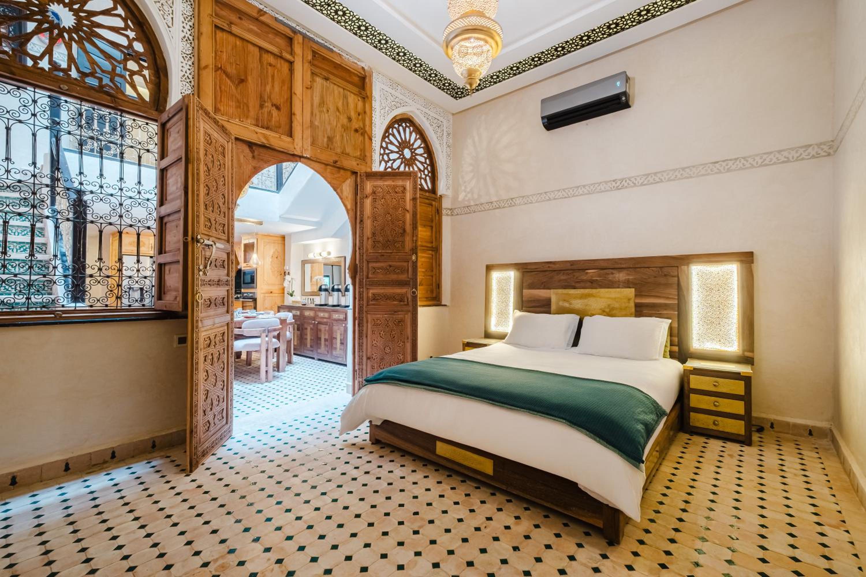 Riad Emeraude Cozy Riad with Shared Pool 4 Room