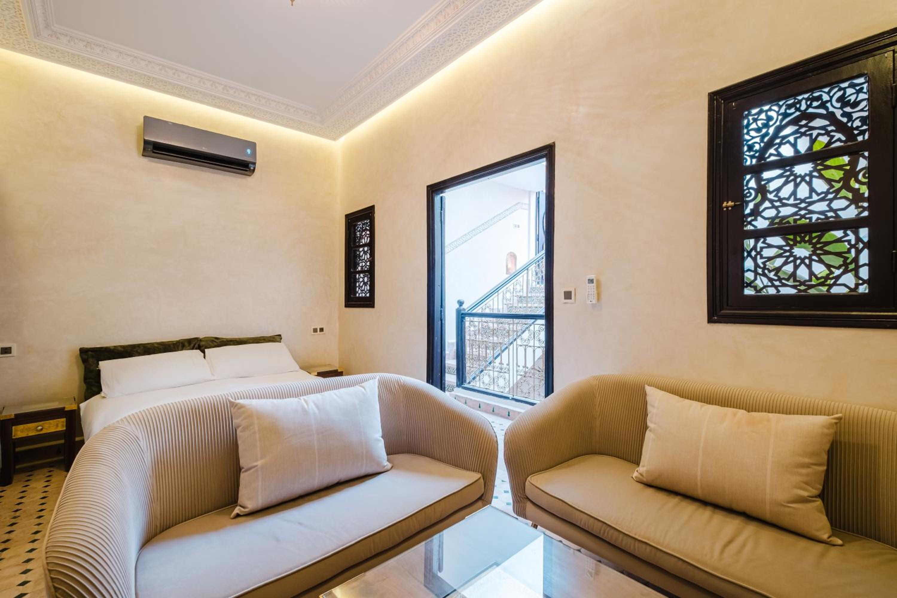 Riad Emeraude Cozy Riad with Shared Pool 4 Room