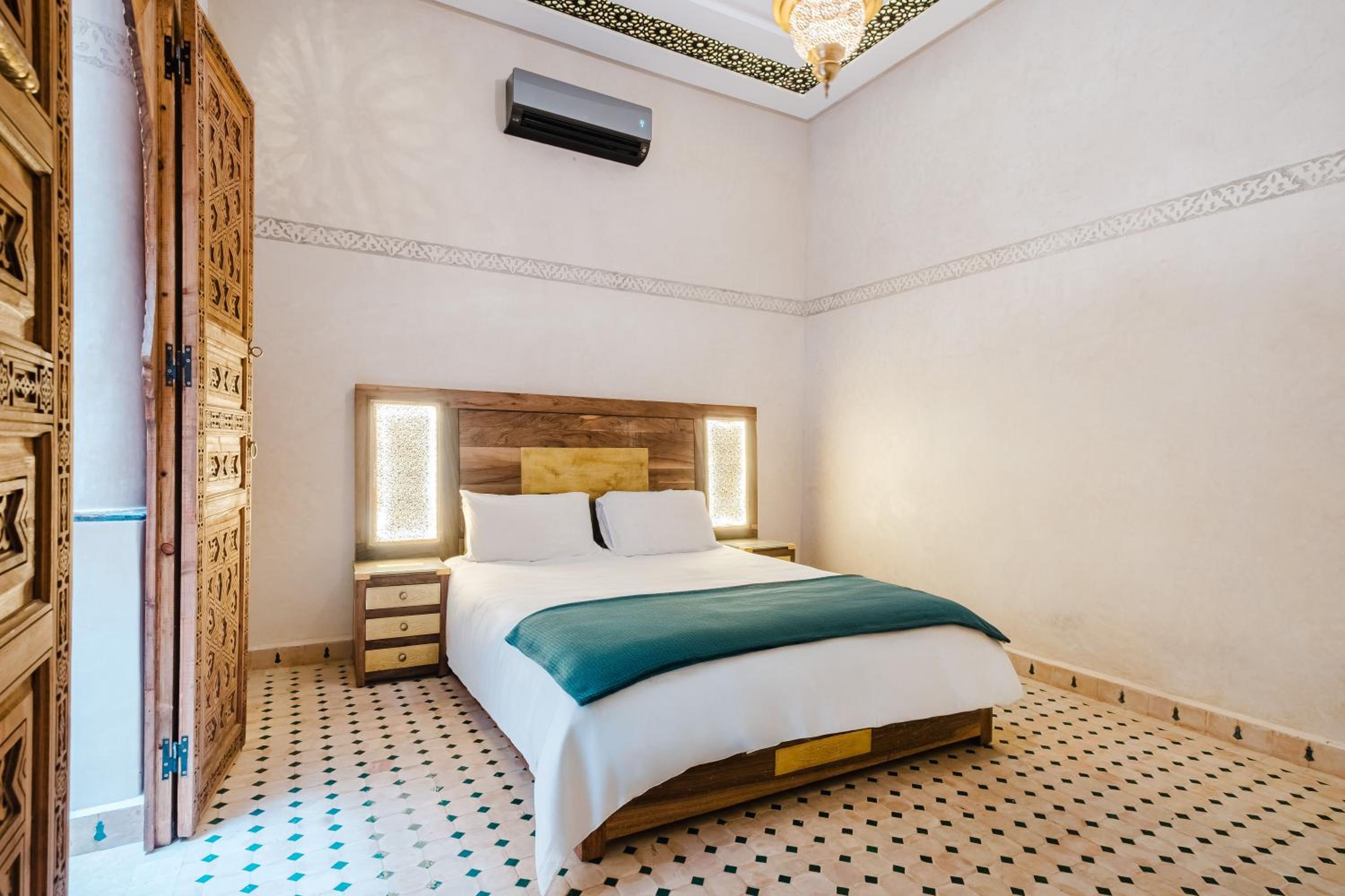 Riad Emeraude Cozy Riad with Shared Pool 4 Room
