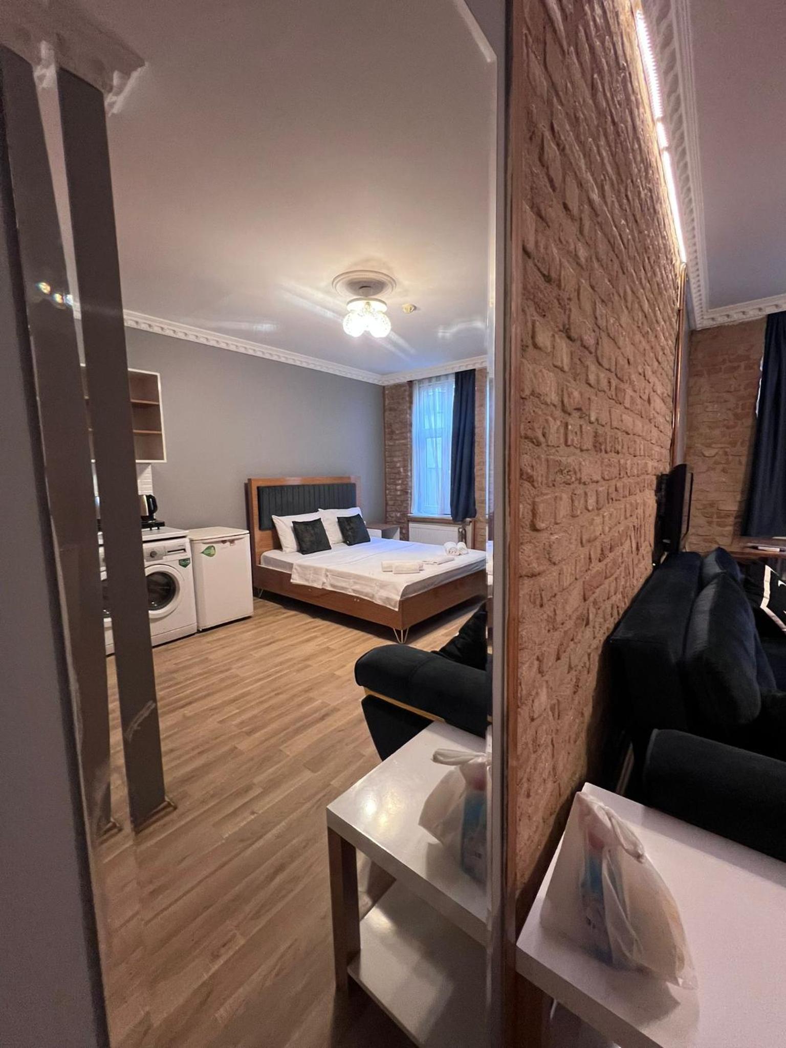 Pera Nova House