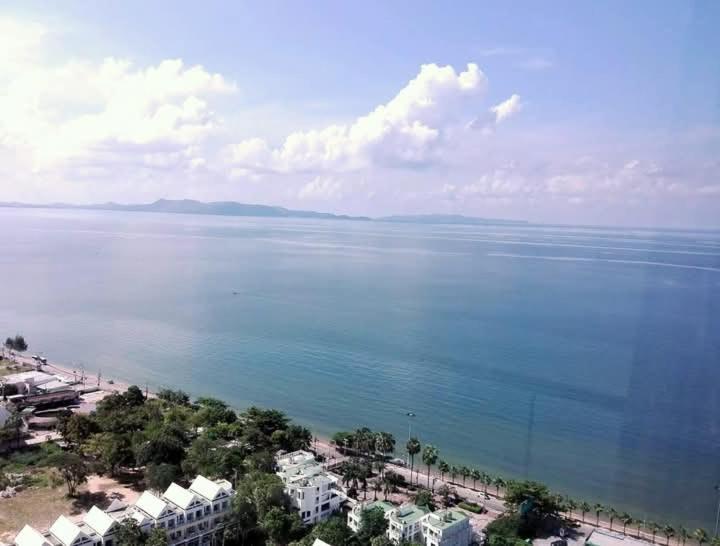 Premium seaview front beach 3bedroom 3bathroom pattaya floor15 jomtien