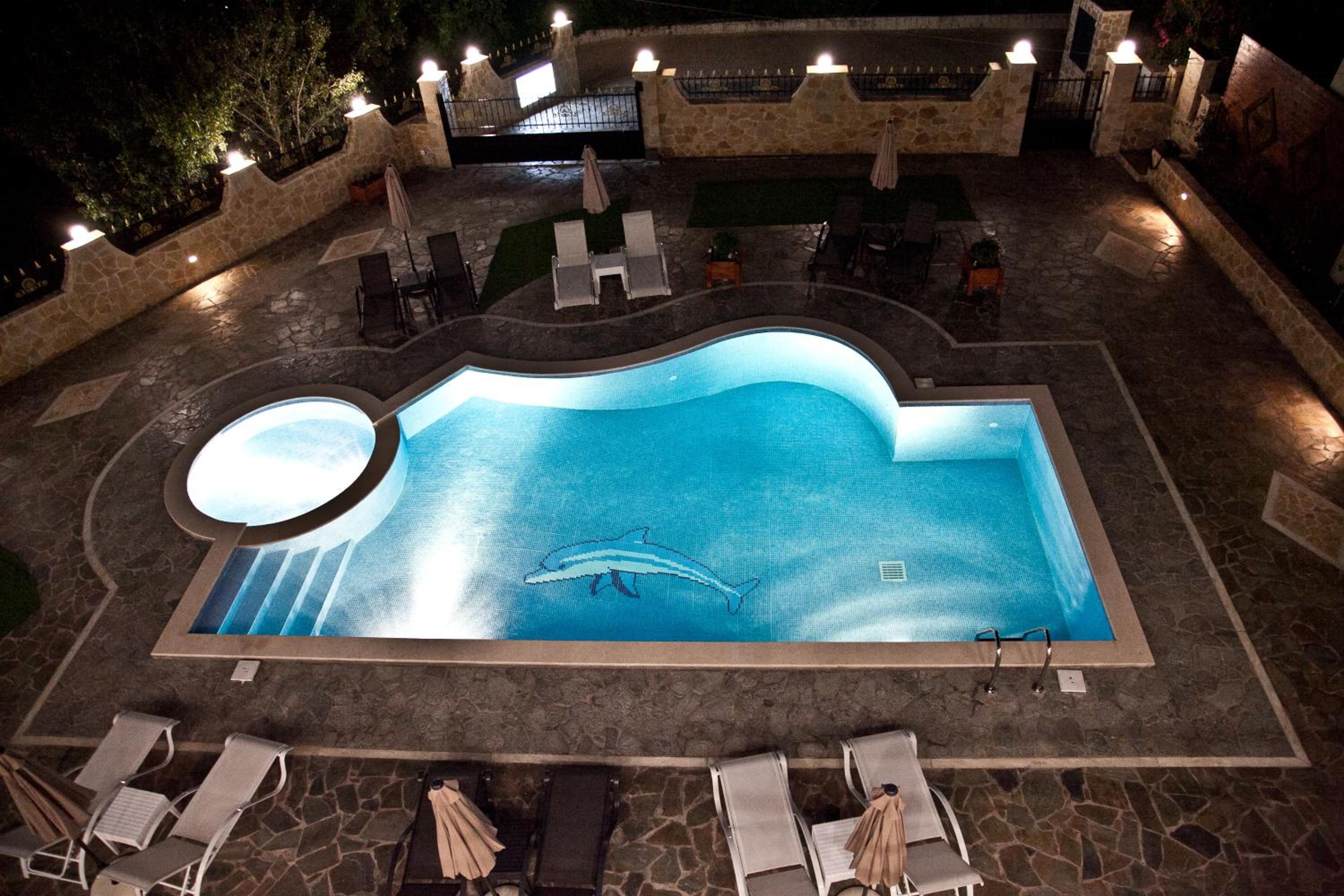 Diwani Luxury Villas