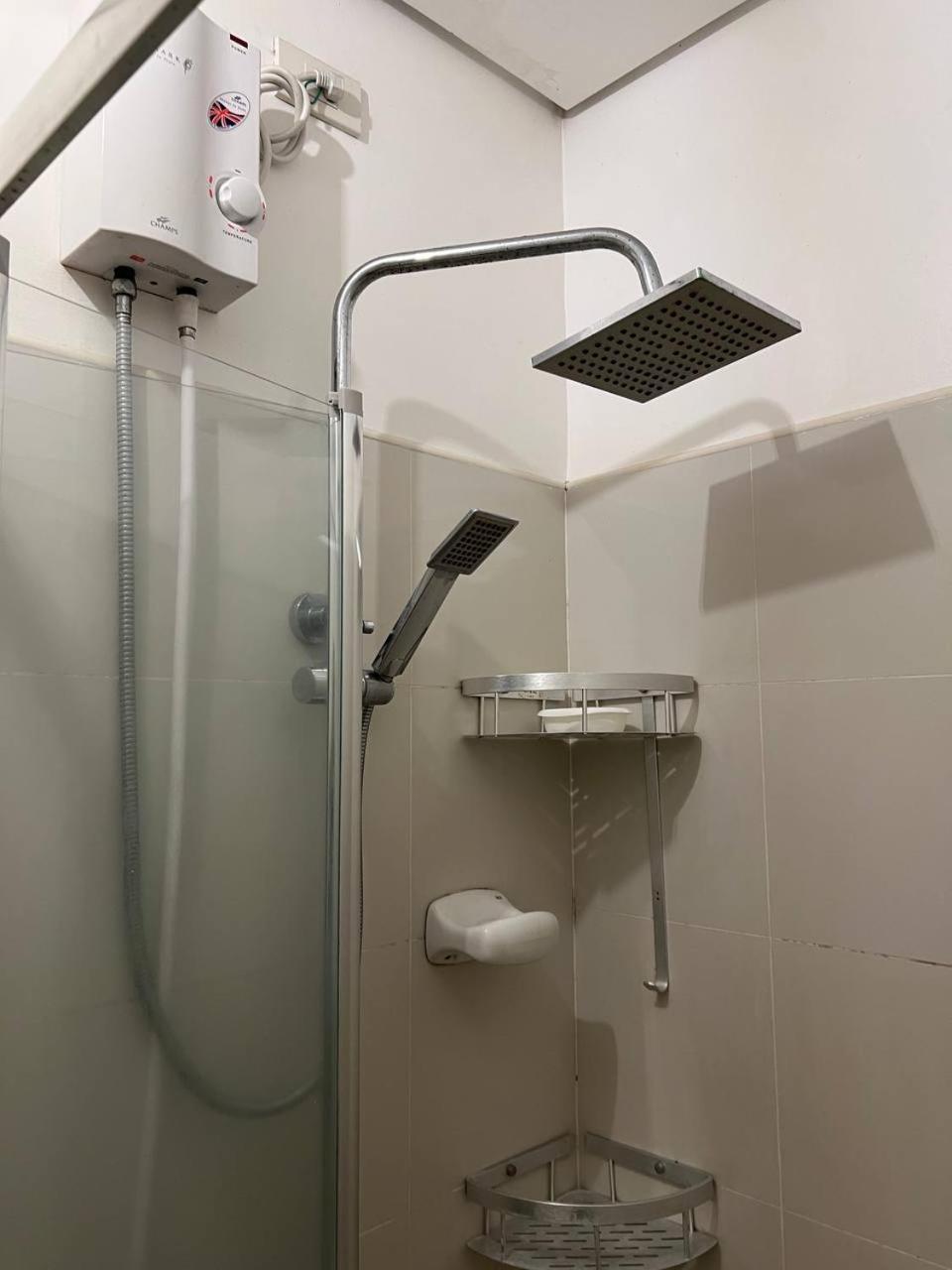 Greece Theme Boni MRT Train Edsa 1BR with Netflix Prime HBO Max Fast Internet Pool Light Mall
