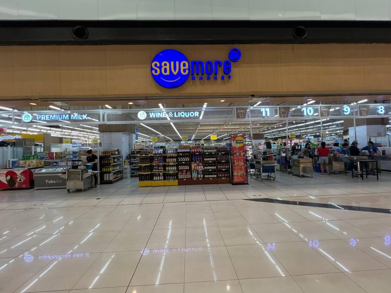 Greece Theme Boni MRT Train Edsa 1BR with Netflix Prime HBO Max Fast Internet Pool Light Mall