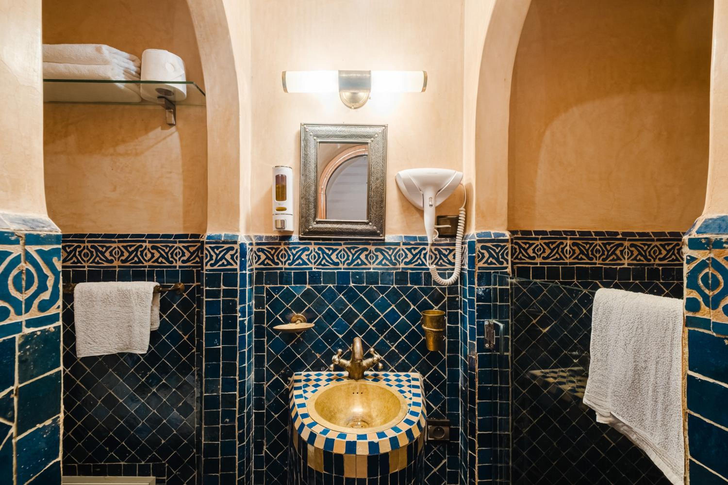 Riad Cozy Marrakech, Shared Pool with 3 Rooms