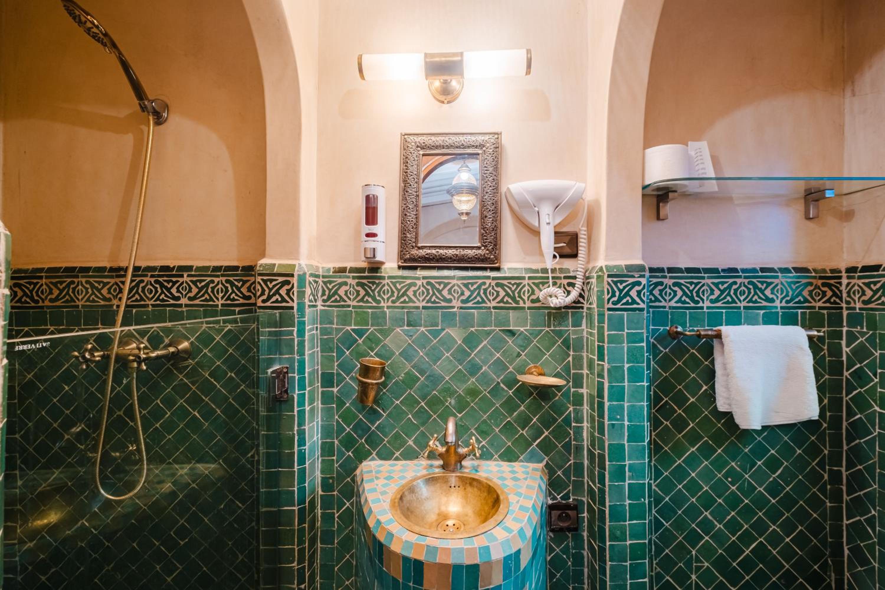 Riad Cozy Marrakech, Shared Pool with 3 Rooms