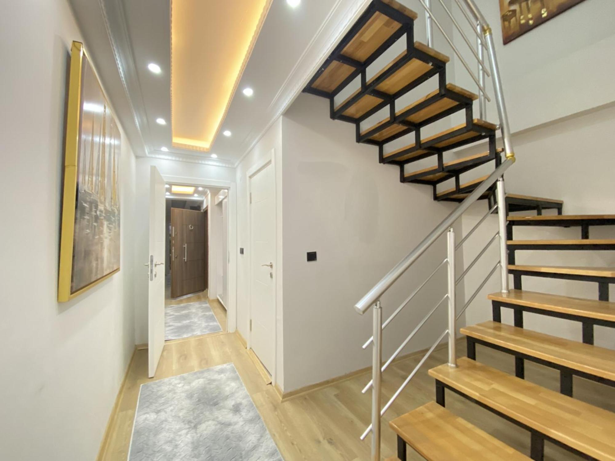 High-Speed Wi-Fi Flat • Elevator • Modern Design