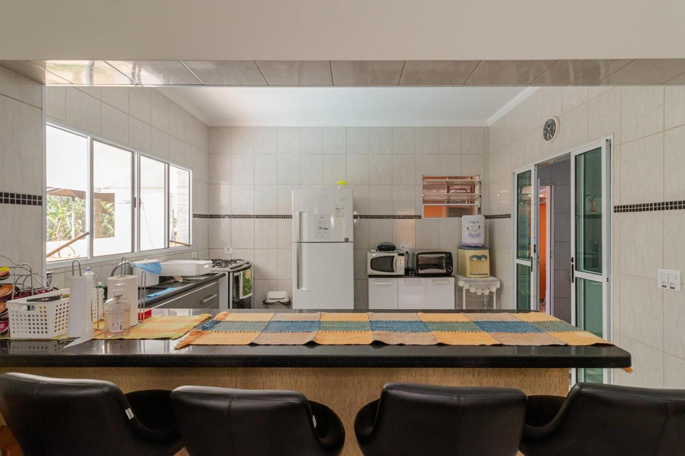 Casa Tematica com Piscina e Churrasqueira