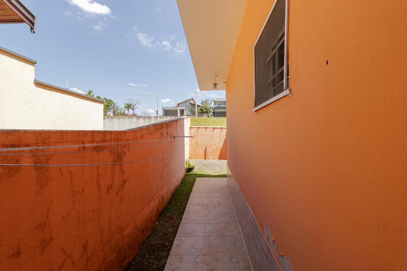 Casa Tematica com Piscina e Churrasqueira