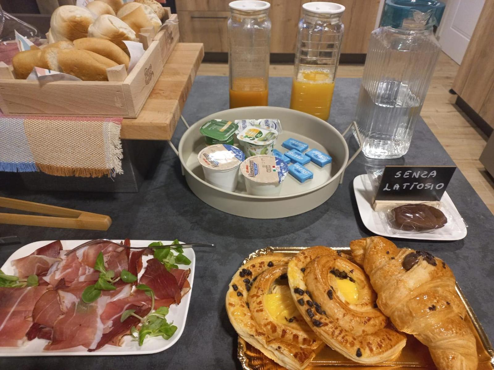 Room & Breakfast Olmo Tondo