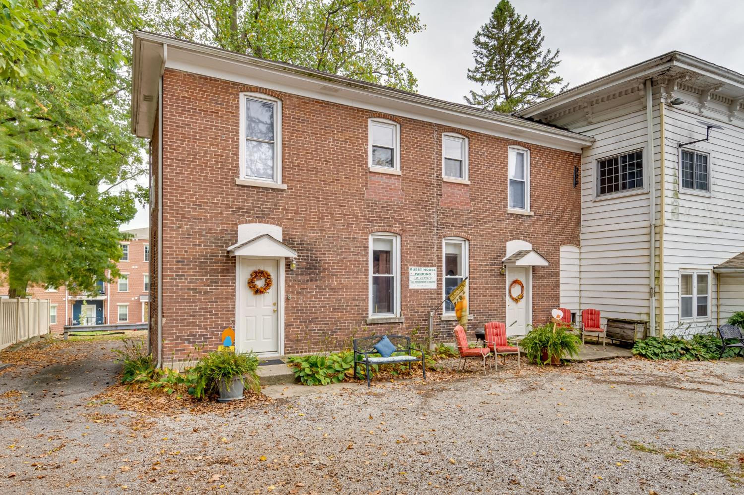 Walkable Dtwn Delphi Studio in Historic Building!