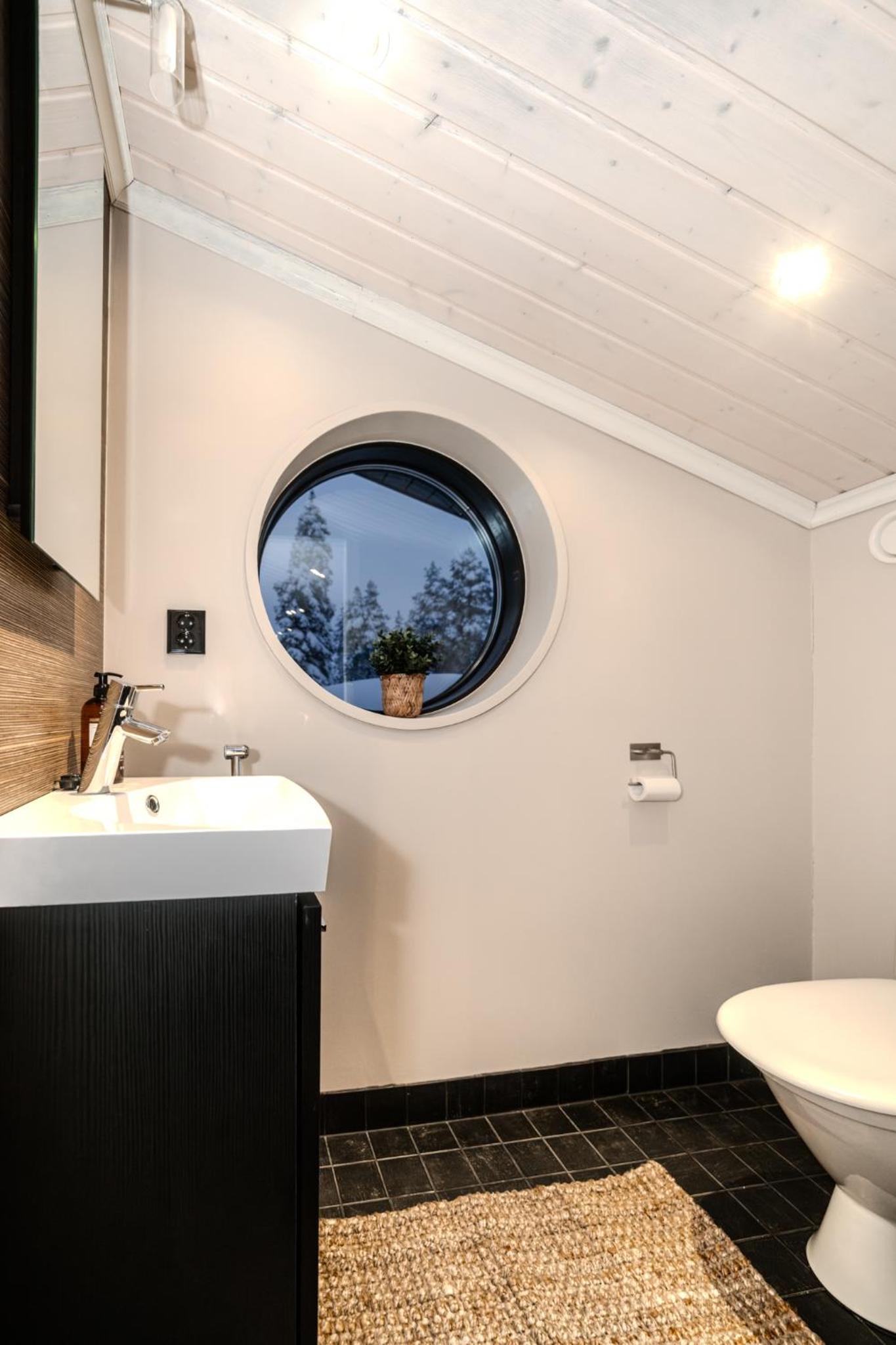 Villa Ailo - Quality Villa with Sauna & Jacuzzi