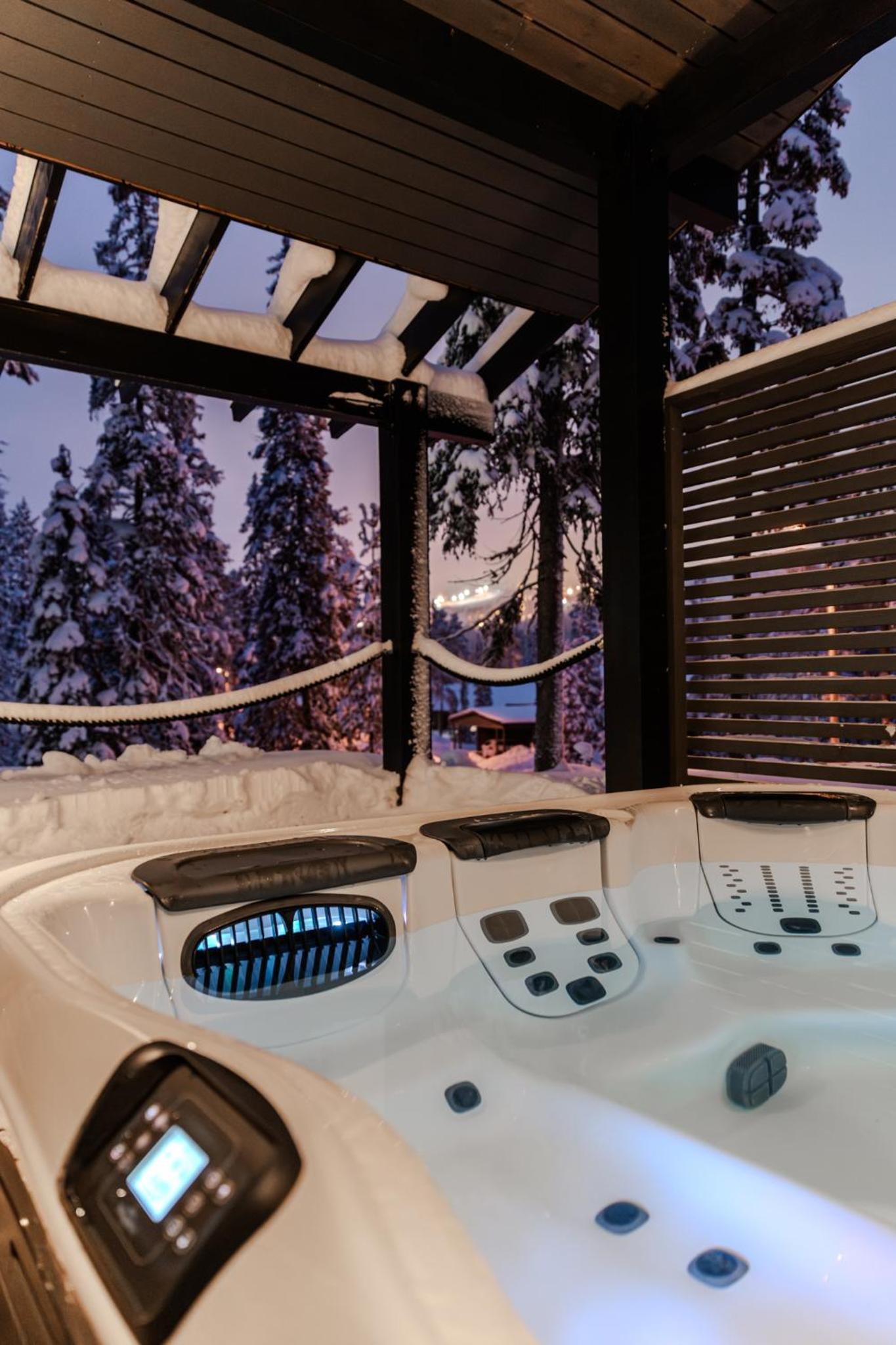 Villa Ailo - Quality Villa with Sauna & Jacuzzi