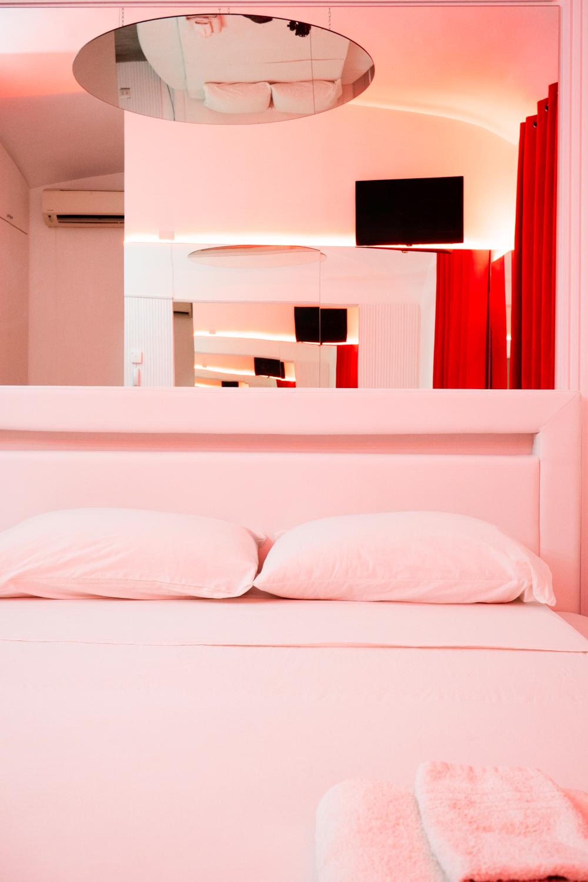 Red Light Room