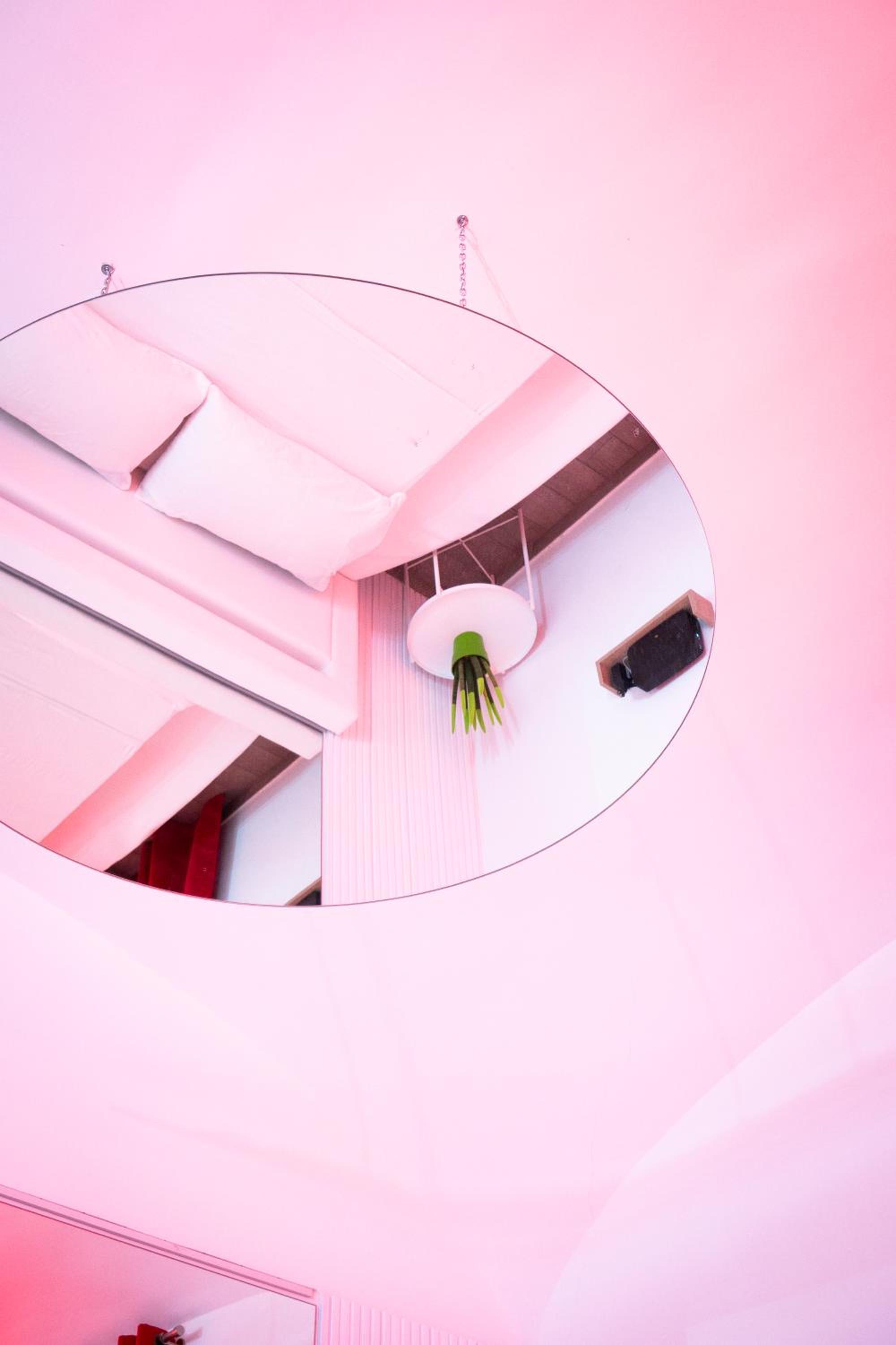 Red Light Room