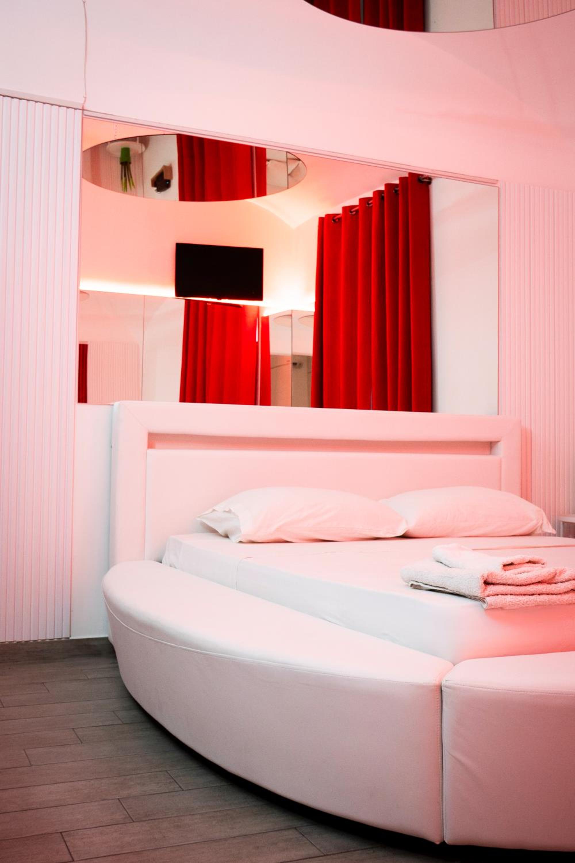 Red Light Room