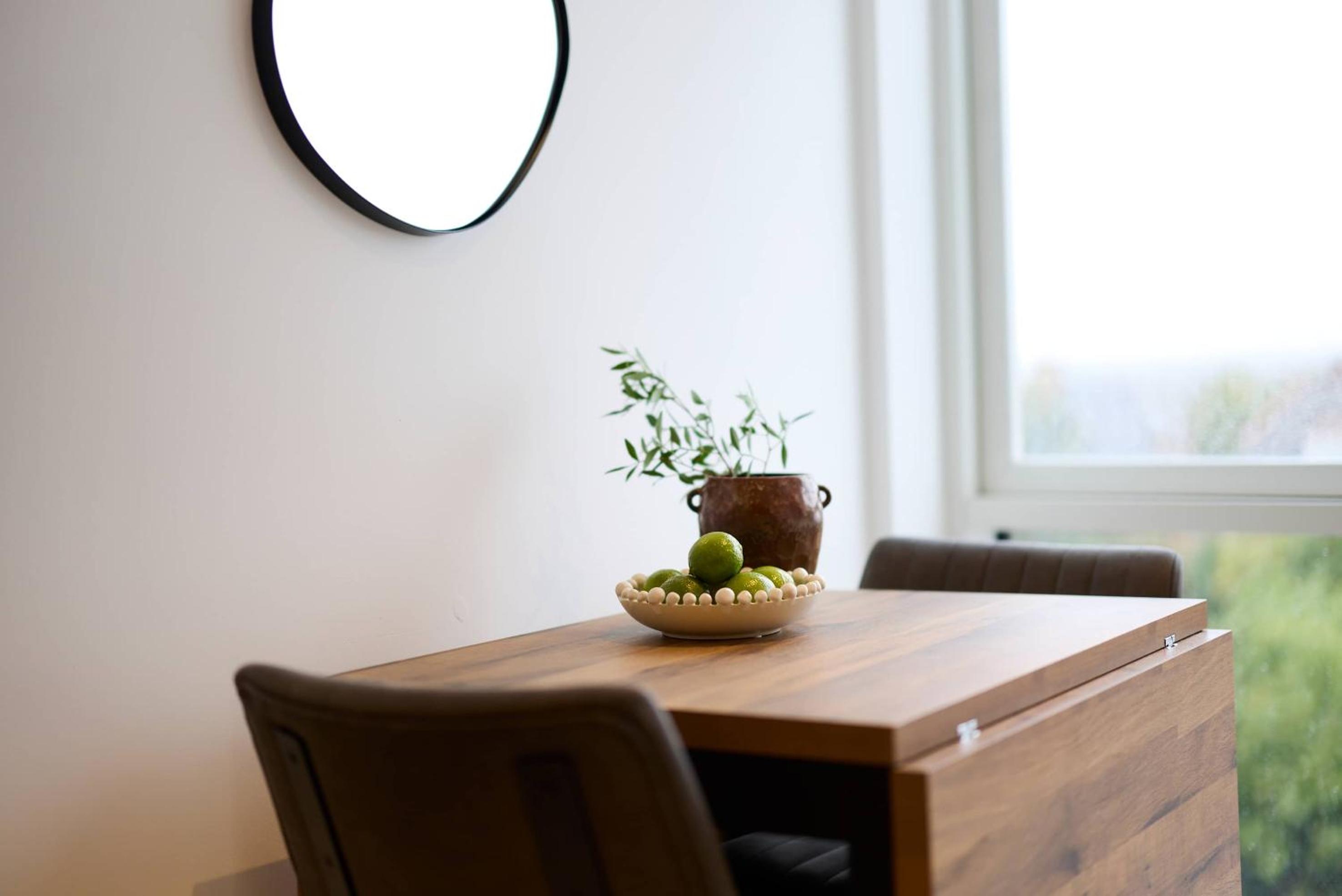 Streatham Hill Modern Flat with Balcony
