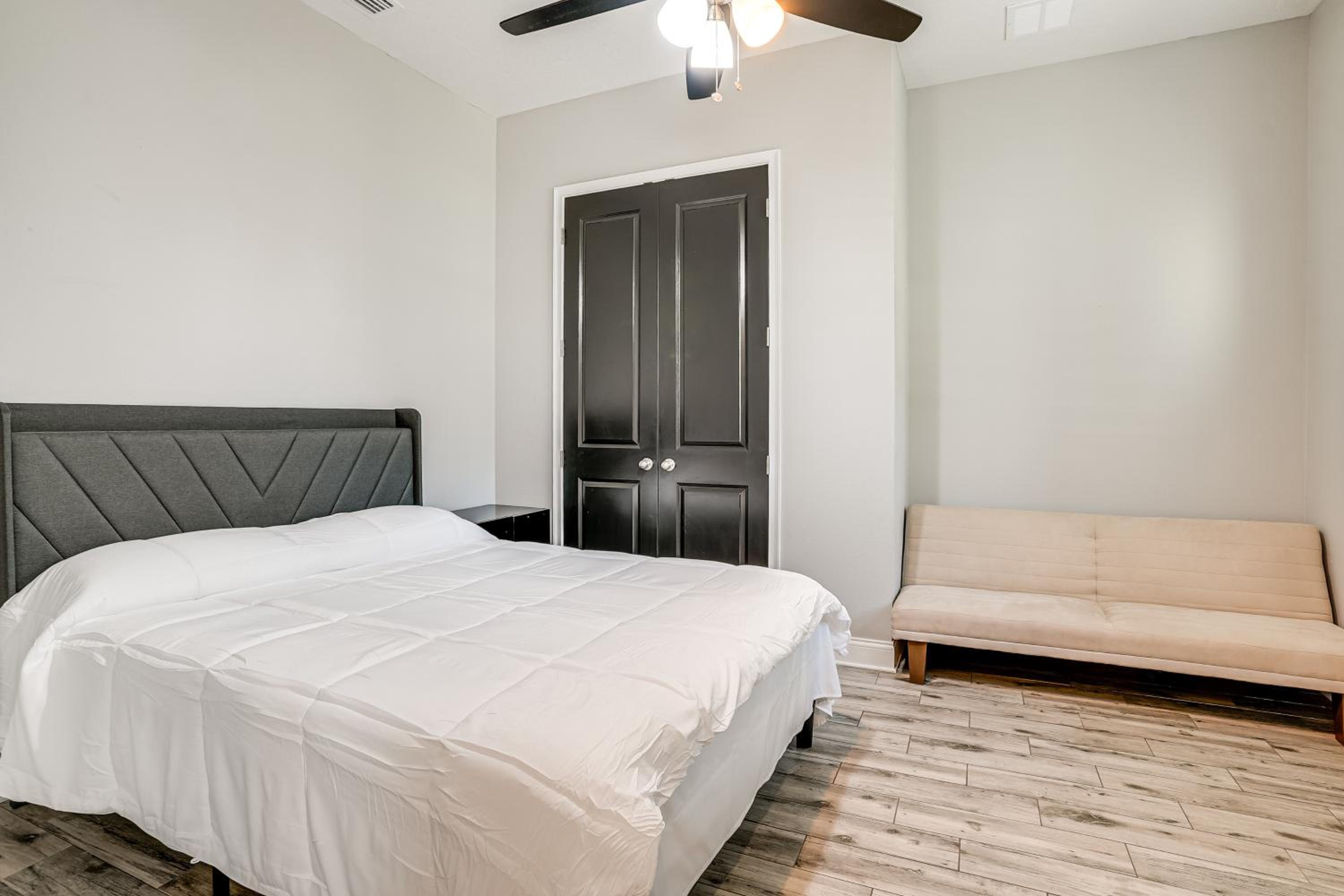 Pet-Friendly Lakeland Family Oasis with Game Room