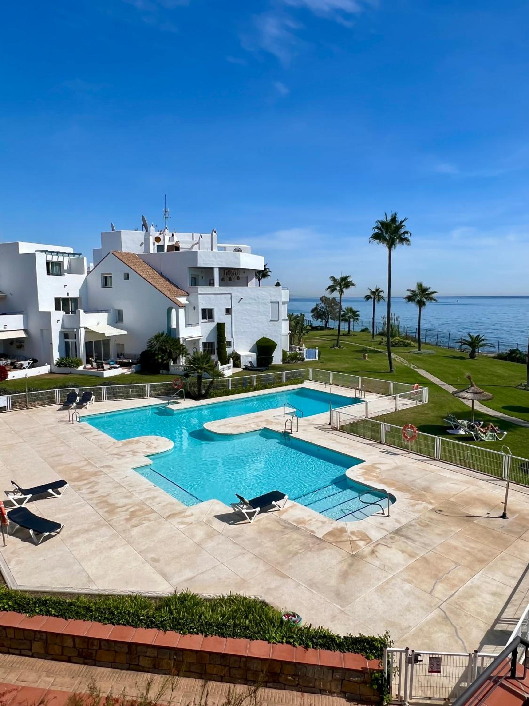 BEACHFRONT Premium Casares del Mar
