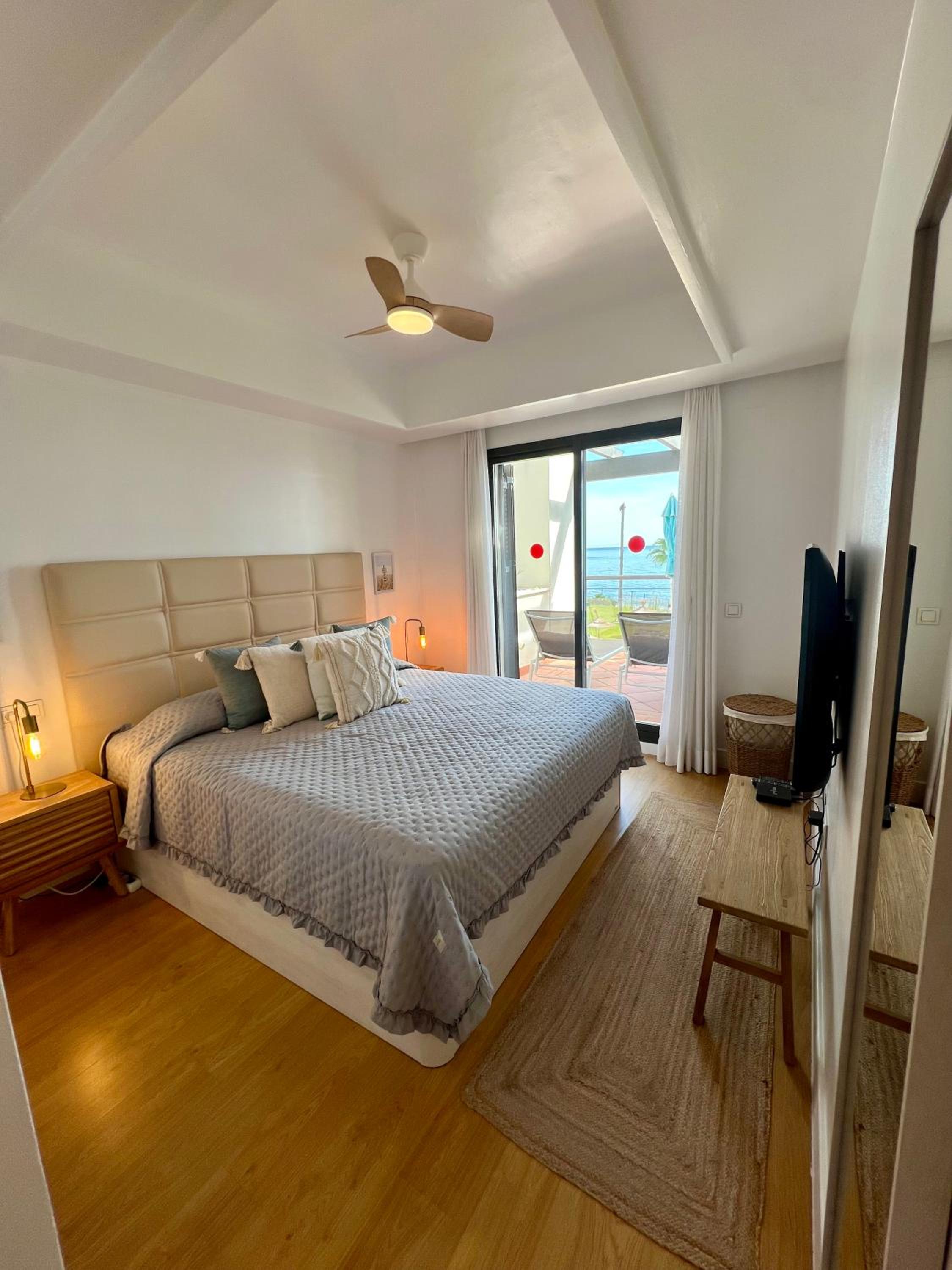 BEACHFRONT Premium Casares del Mar