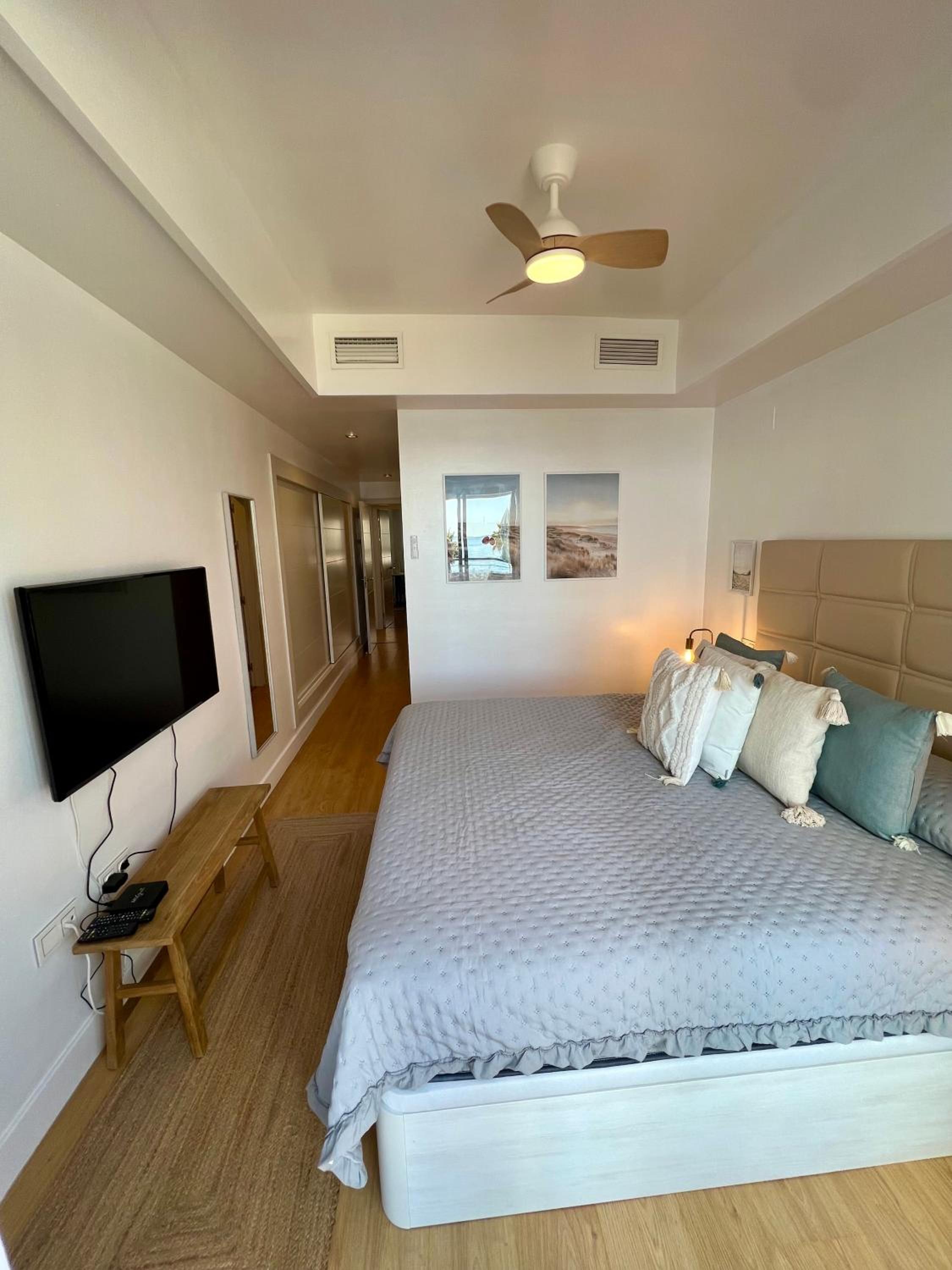BEACHFRONT Premium Casares del Mar