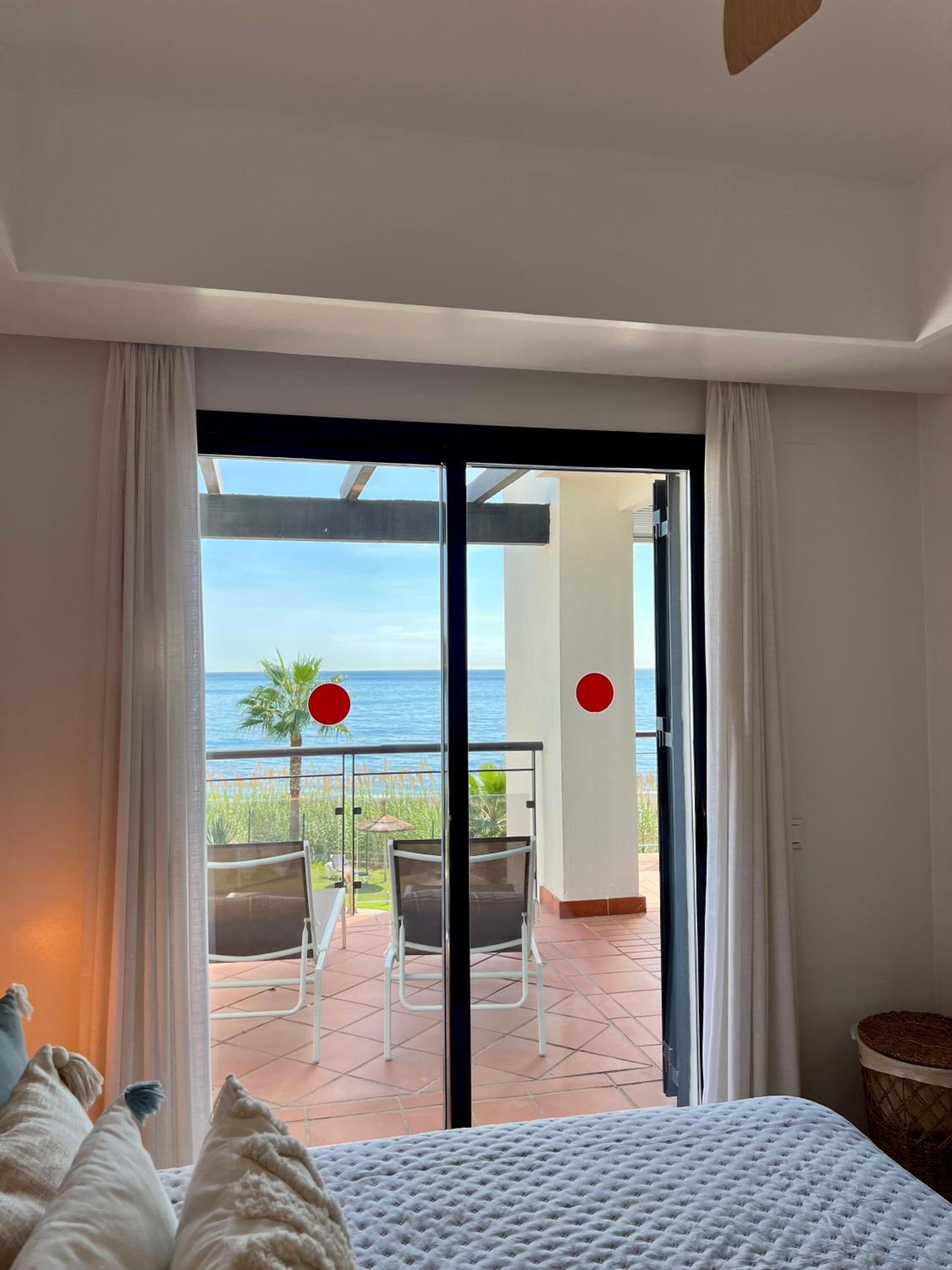 BEACHFRONT Premium Casares del Mar