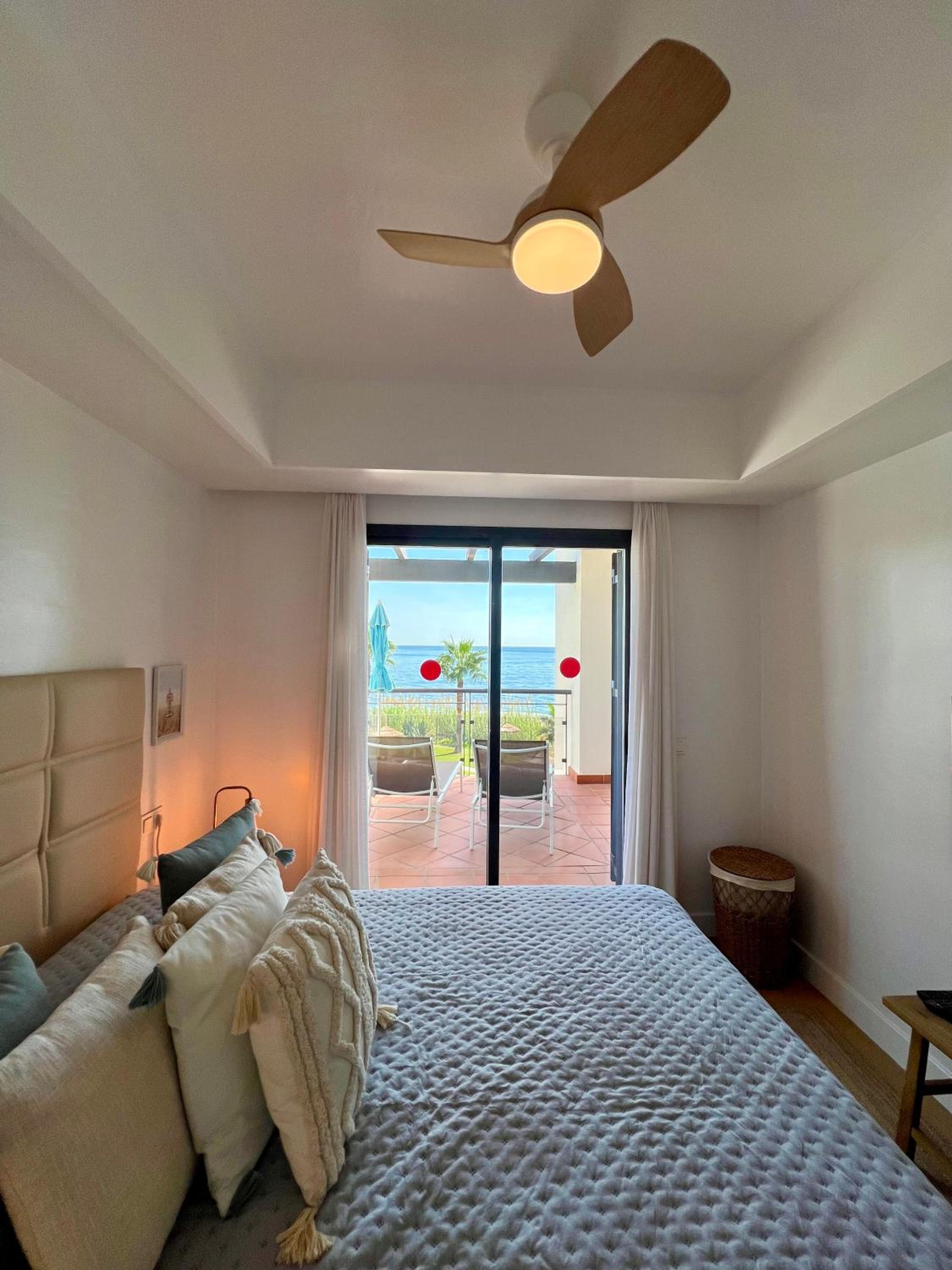 BEACHFRONT Premium Casares del Mar