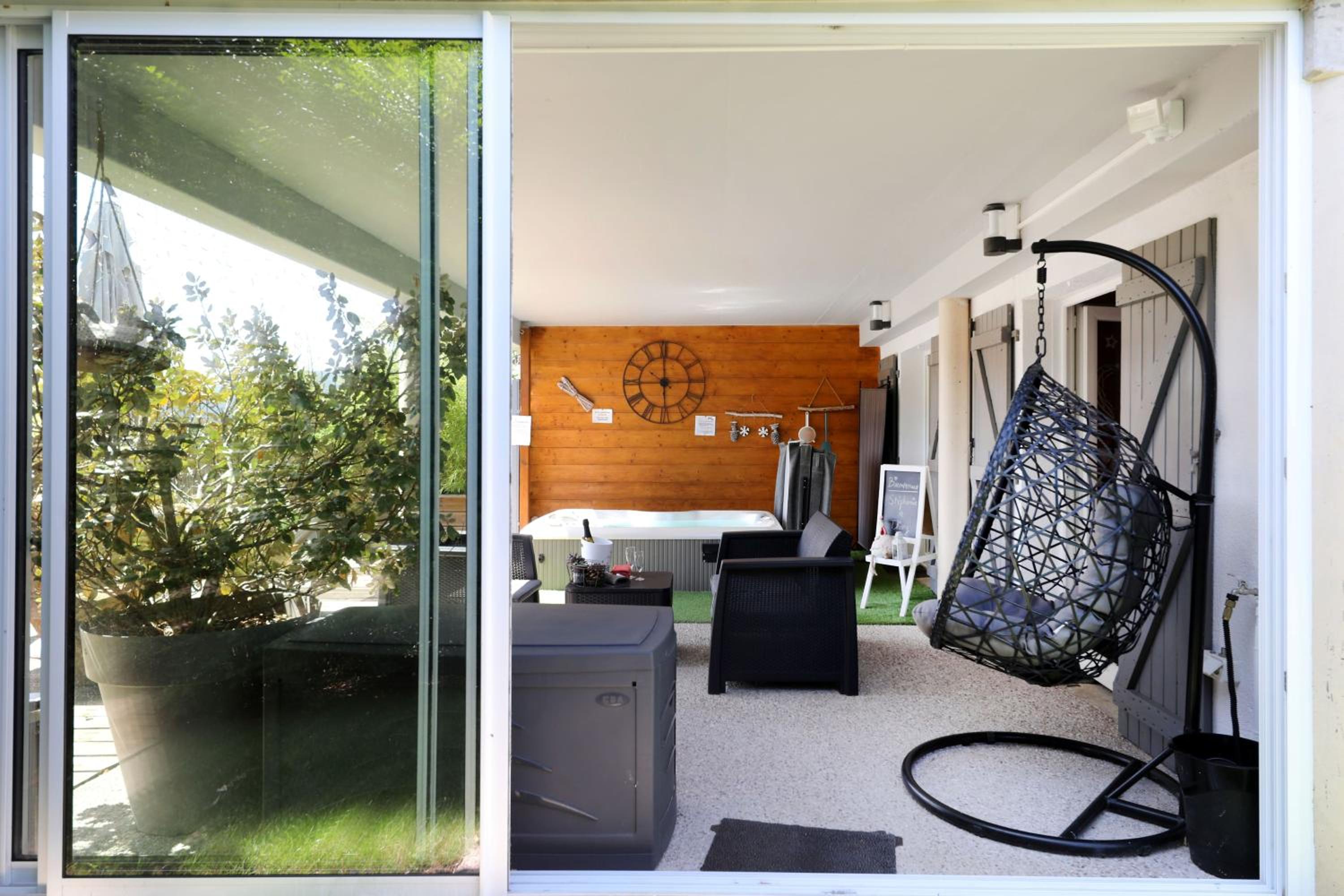 AU NID COSY D'ISA A GERARDMER VOSGES - Spas privatifs, photo 24
