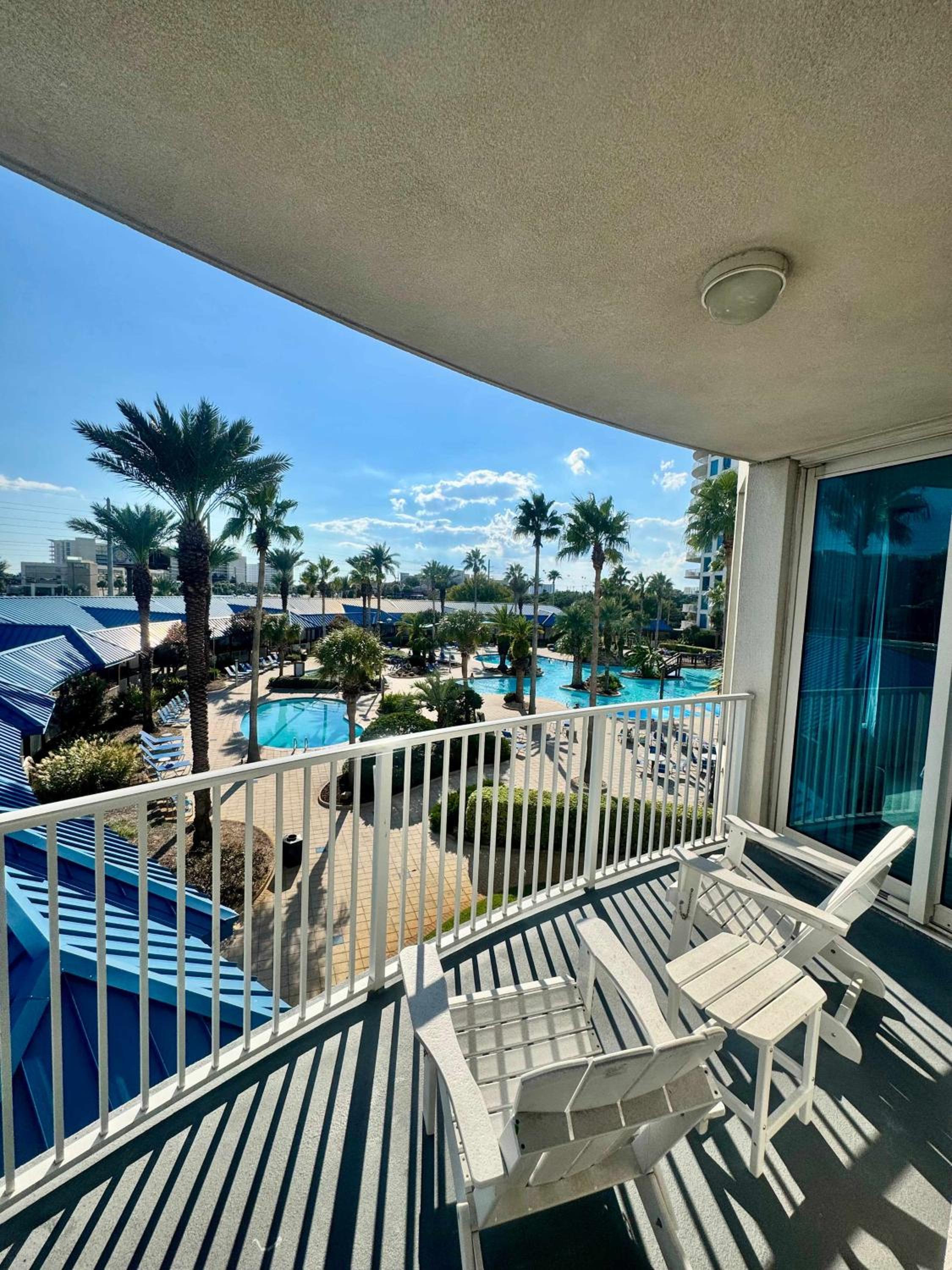 An Emerald Coast Escape