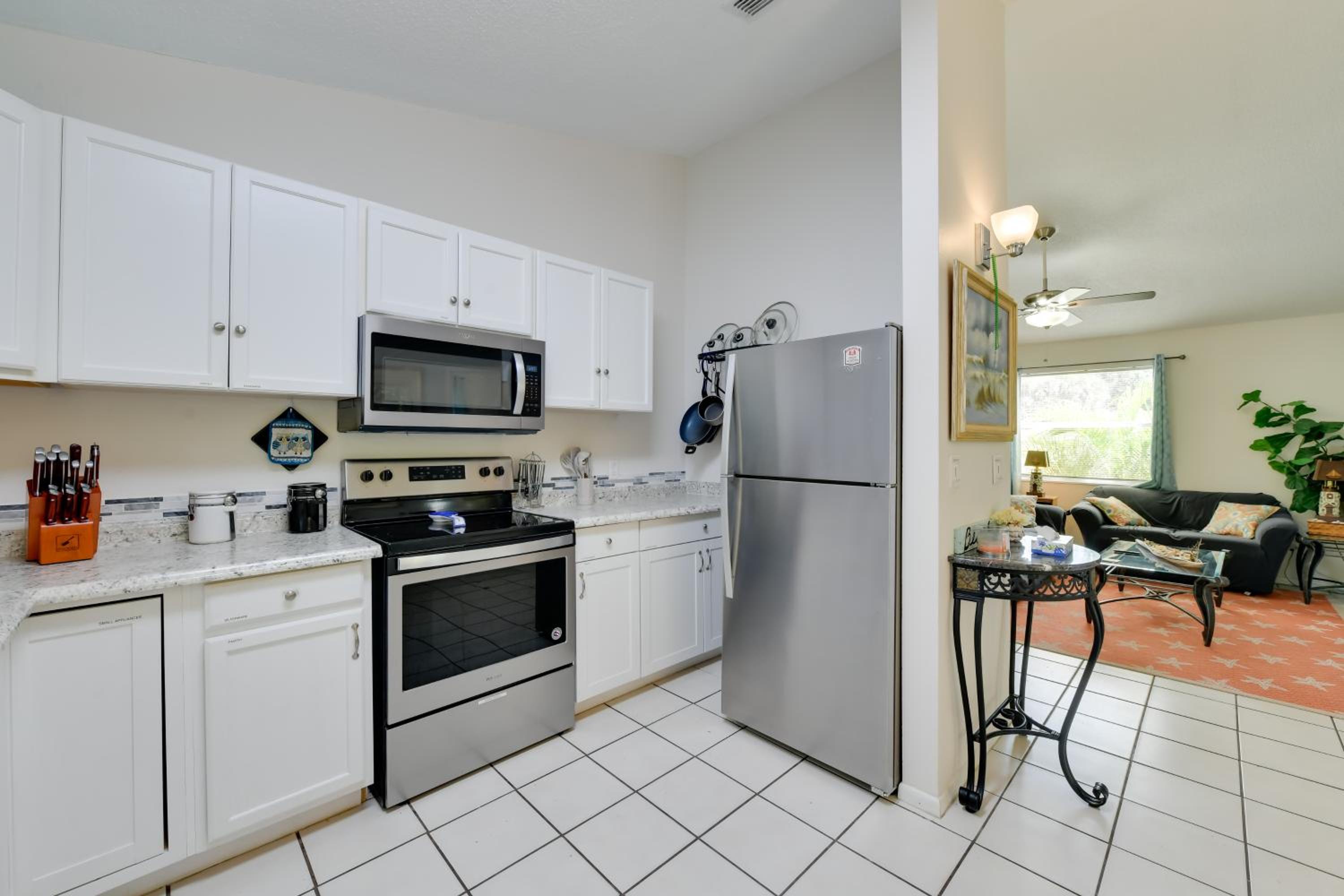 Couples Getaway Near Historic Downtown Venice!